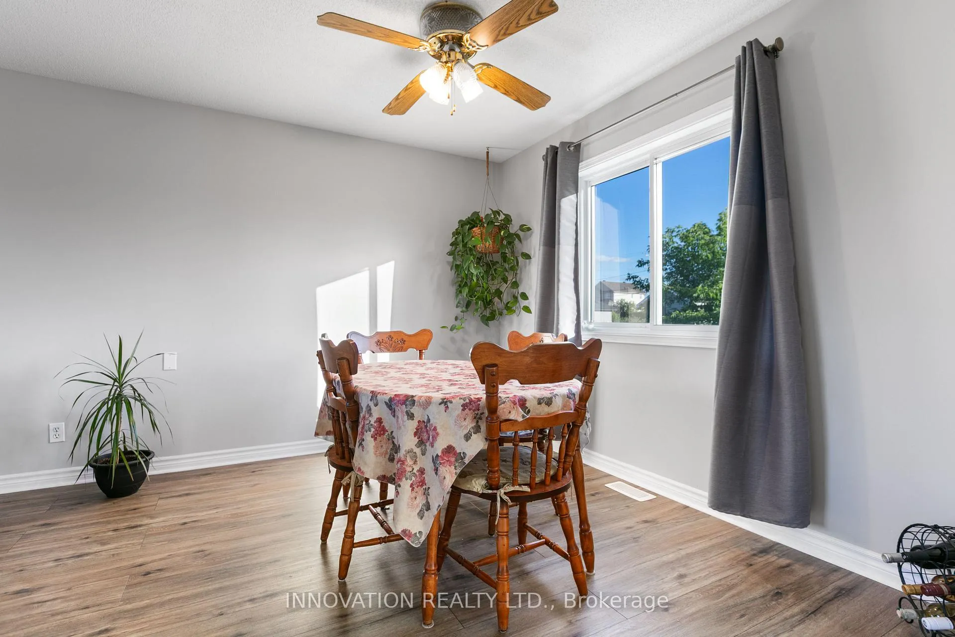 Photo 8 of 105 Cricket Crescent, Ottawa, Dunrobin — HOMEH