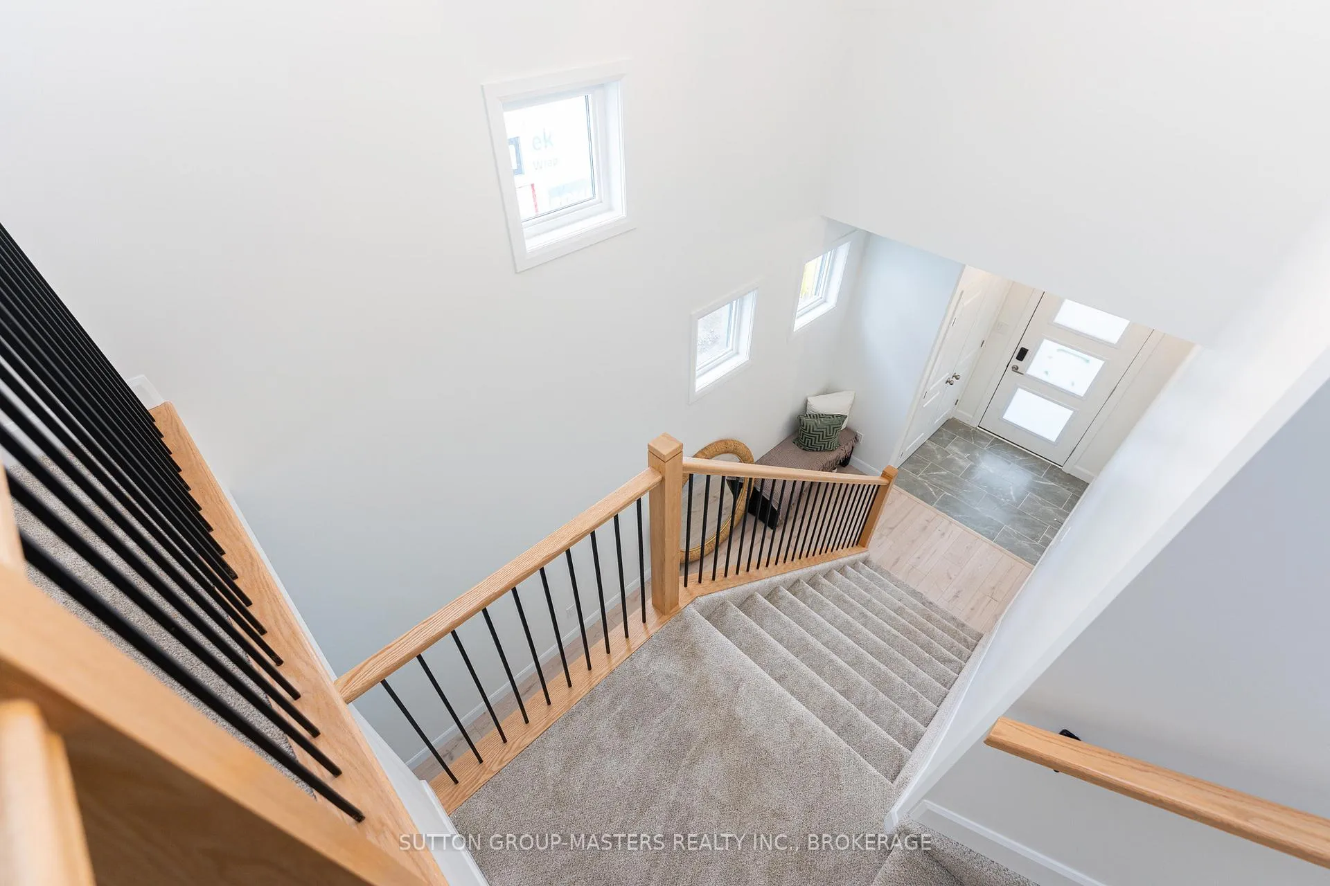 Photo 14 of 214 Superior Drive, Loyalist, Amherstview — HOMEH