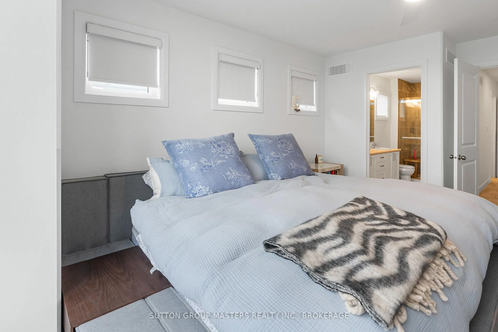 Photo 16 of 214 Superior Drive, Loyalist, Amherstview — HOMEH