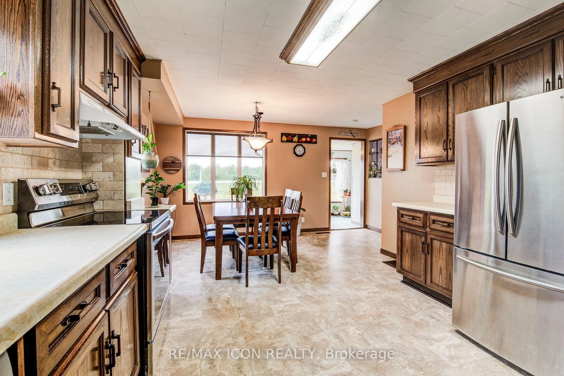 Photo 14 of 1301 Lobsinger Line, Woolwich — HOMEH