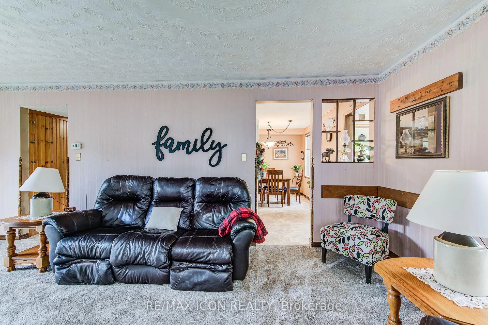 Photo 20 of 1301 Lobsinger Line, Woolwich — HOMEH