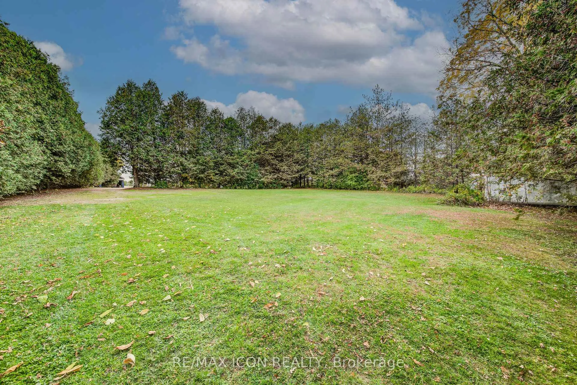 Photo 40 of 1301 Lobsinger Line, Woolwich — HOMEH