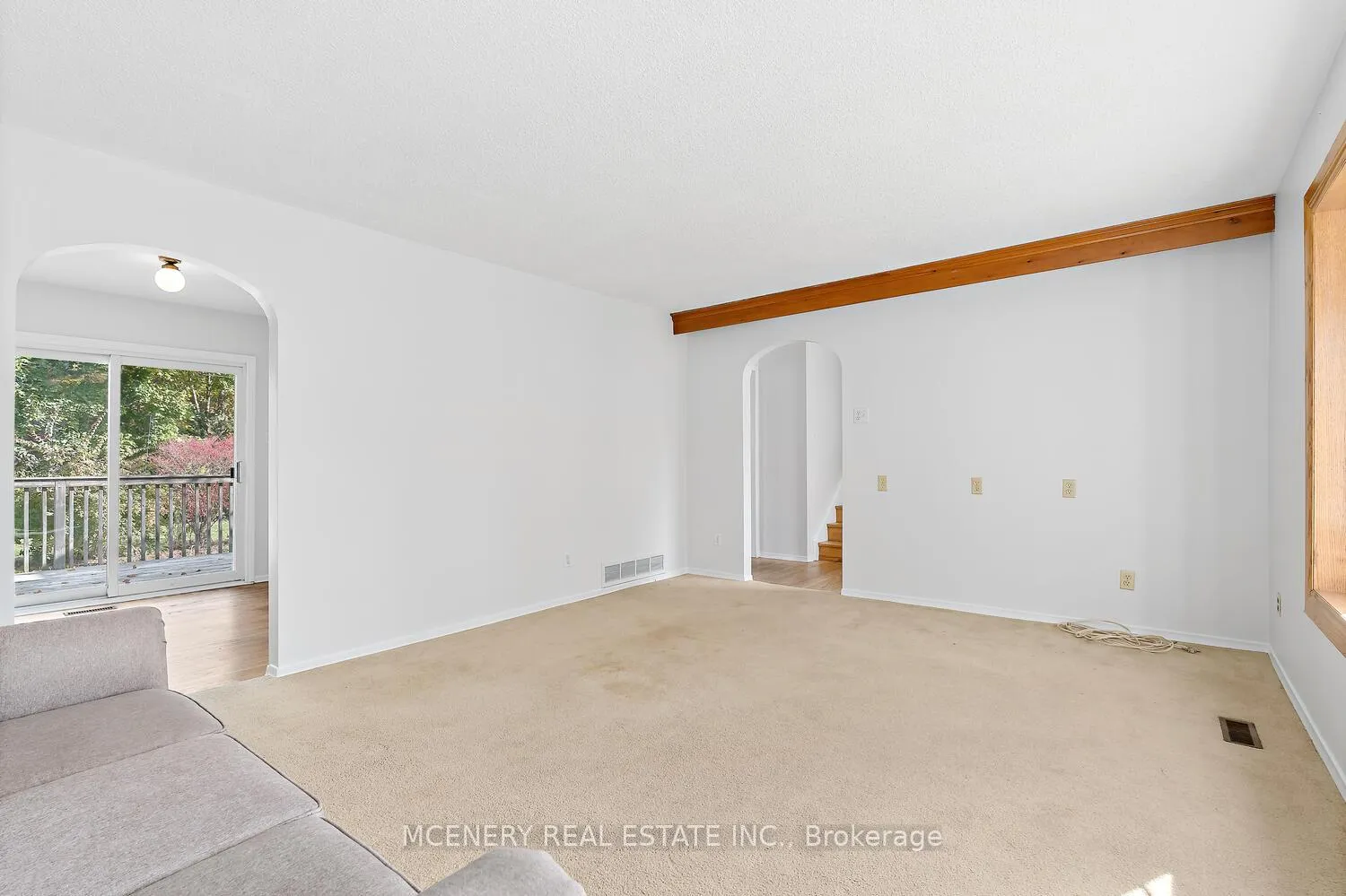 Photo 11 of 29 Tomwell Crescent E, Erin, Hillsburgh — HOMEH