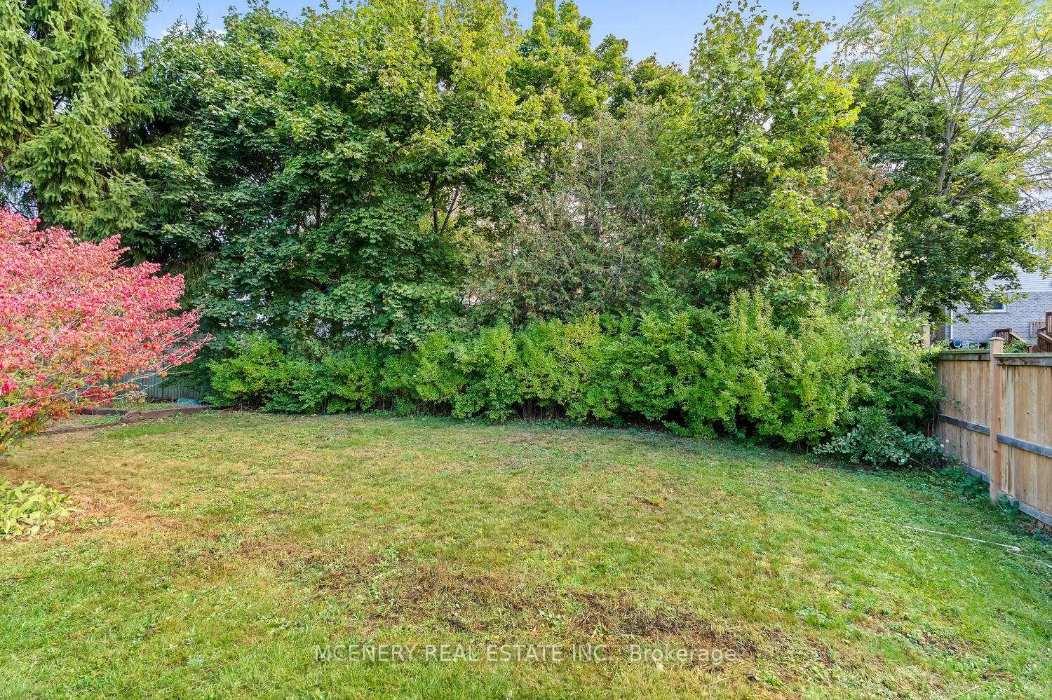 Photo 33 of 29 Tomwell Crescent E, Erin, Hillsburgh — HOMEH