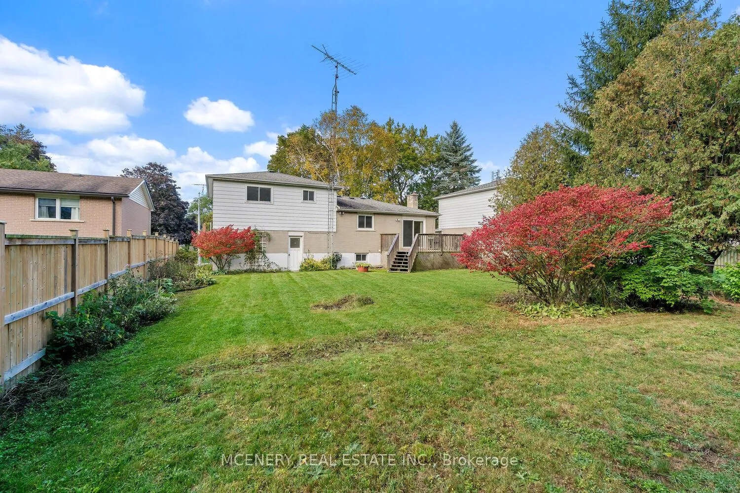 Photo 34 of 29 Tomwell Crescent E, Erin, Hillsburgh — HOMEH