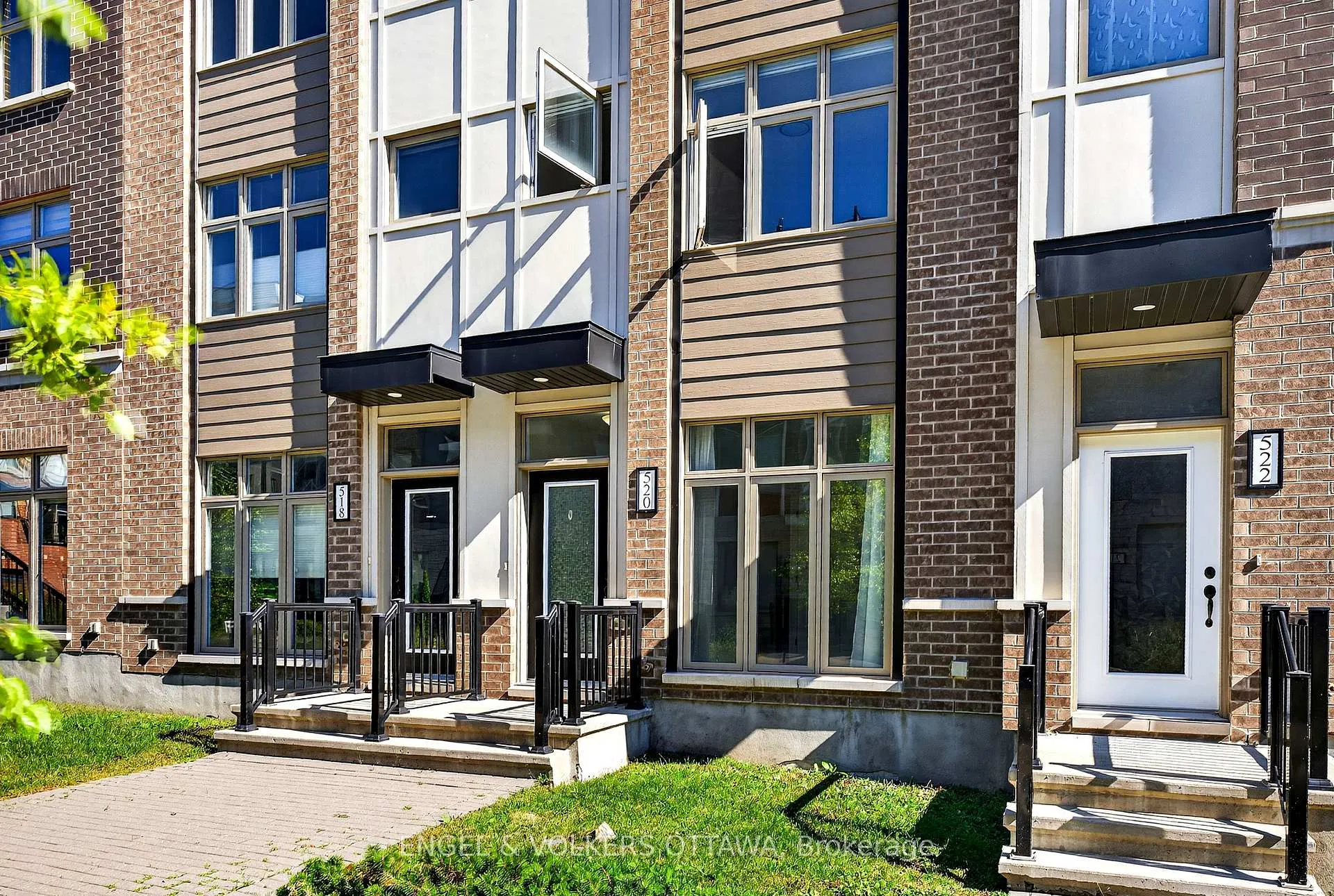 Photo 2 of 520 Ozawa Private, Ottawa, CFB Rockcliffe and Area — HOMEH