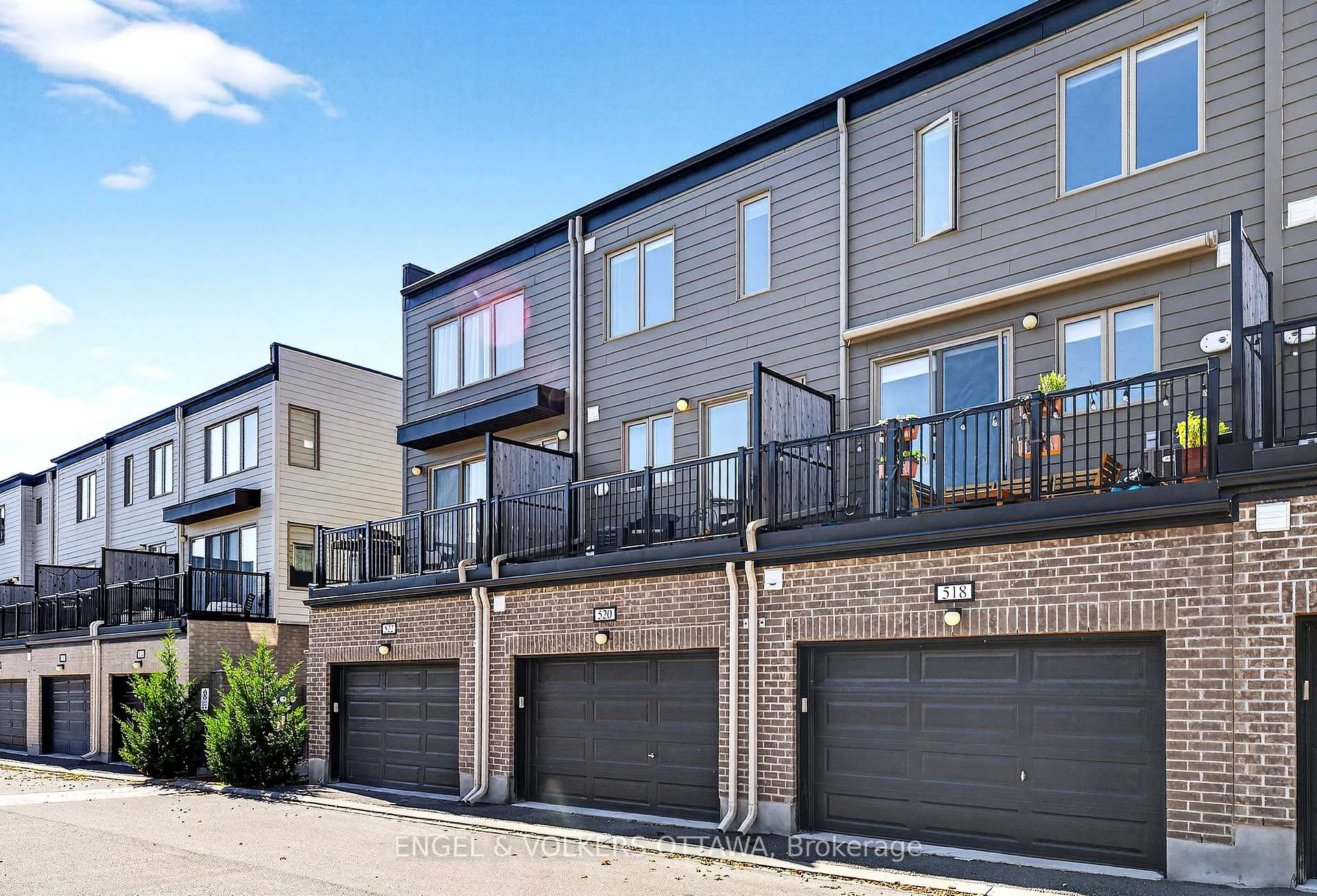 Photo 5 of 520 Ozawa Private, Ottawa, CFB Rockcliffe and Area — HOMEH