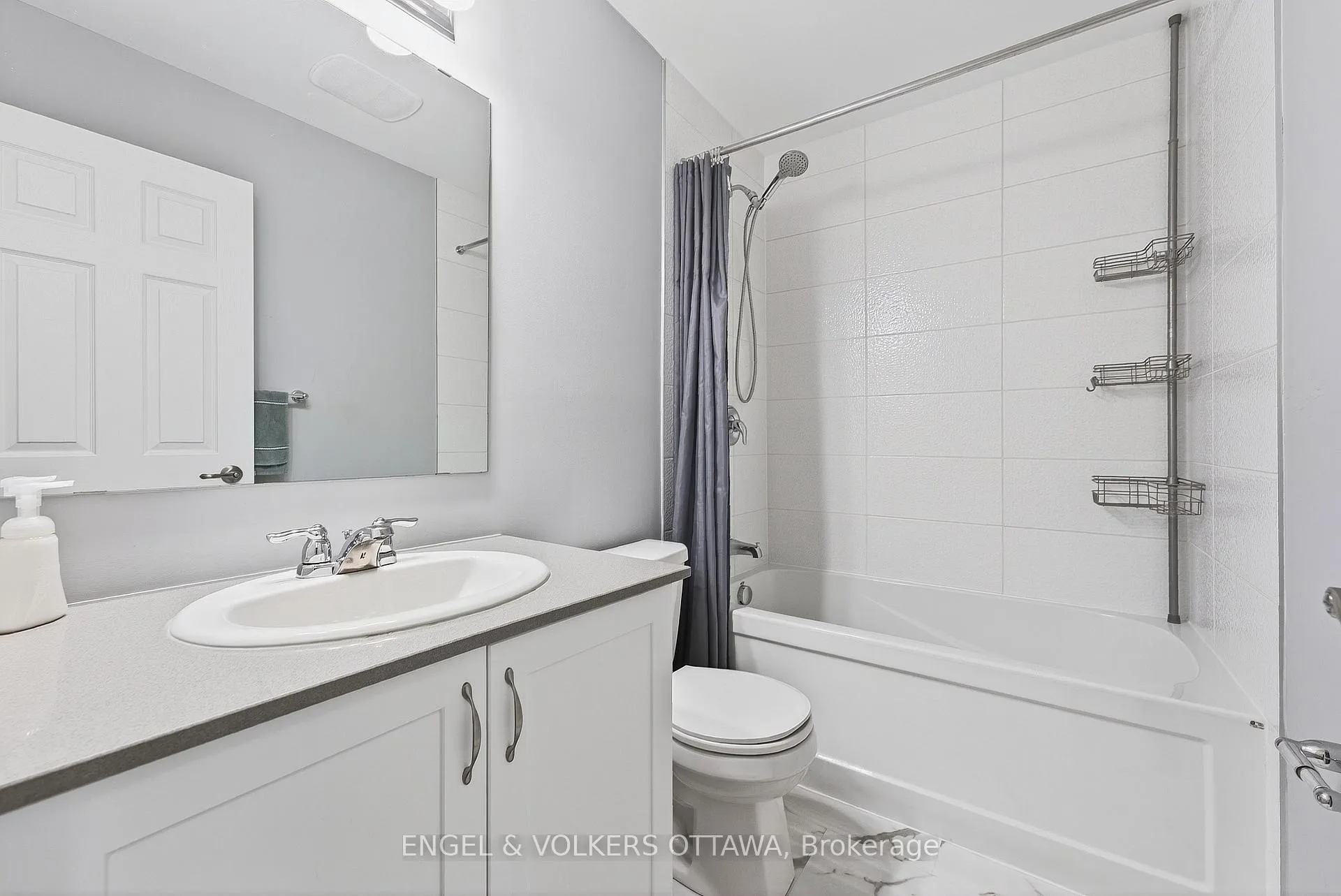 Photo 12 of 520 Ozawa Private, Ottawa, CFB Rockcliffe and Area — HOMEH