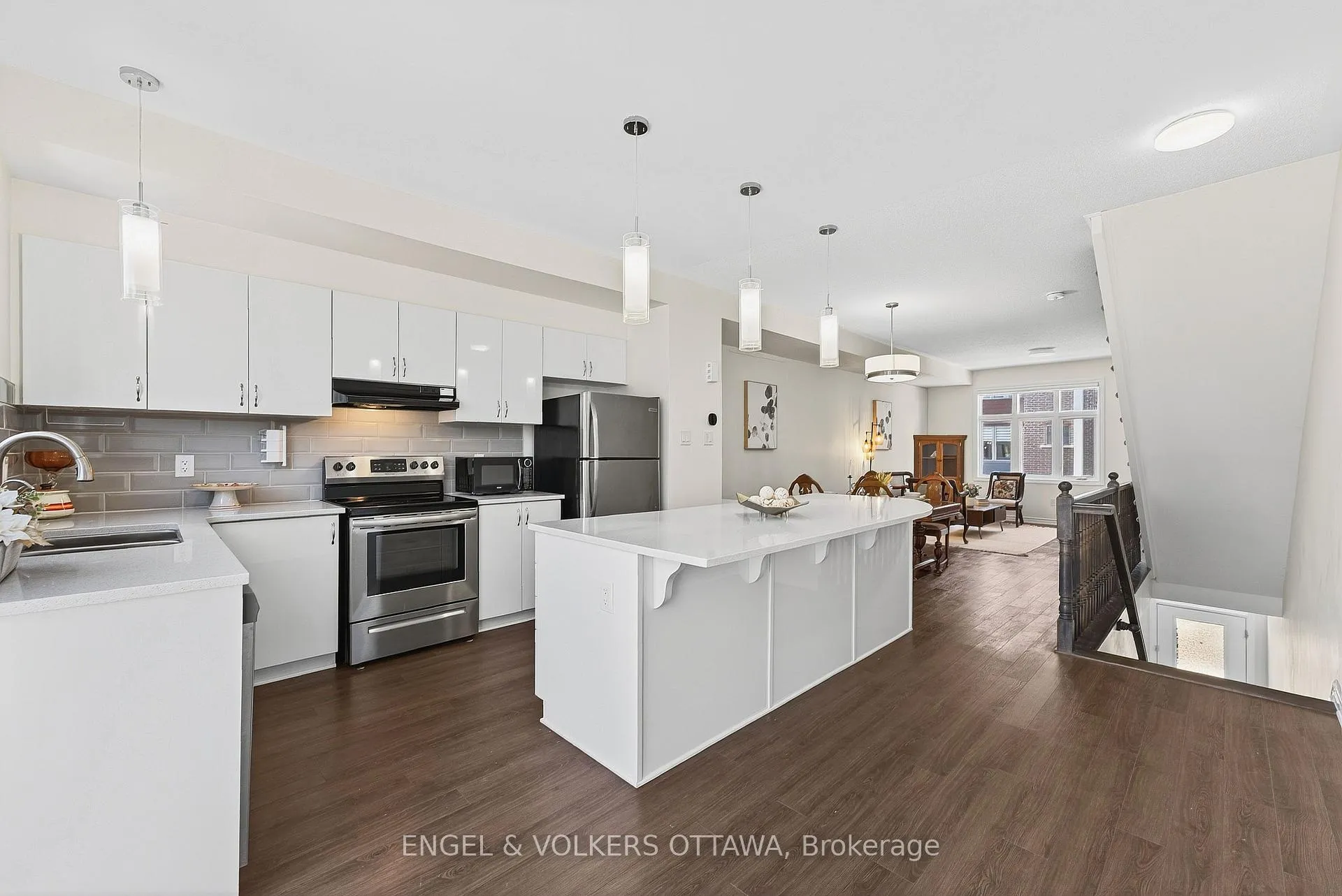 Photo 14 of 520 Ozawa Private, Ottawa, CFB Rockcliffe and Area — HOMEH