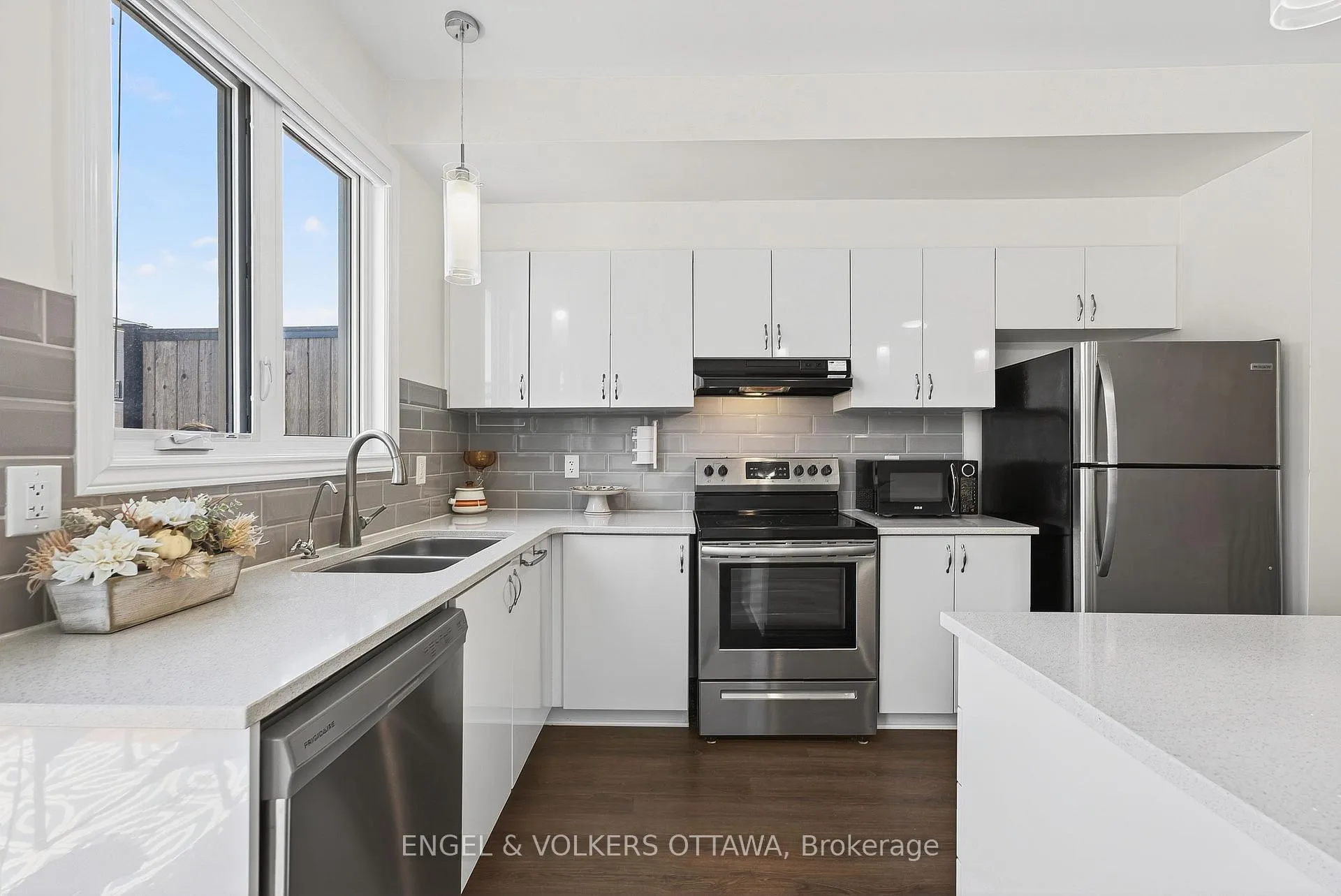 Photo 17 of 520 Ozawa Private, Ottawa, CFB Rockcliffe and Area — HOMEH
