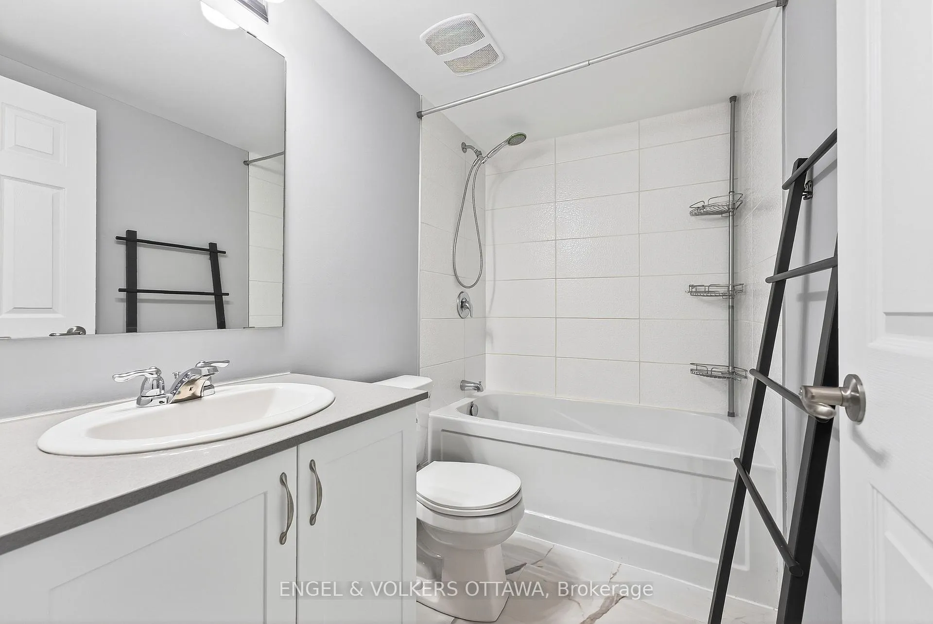 Photo 36 of 520 Ozawa Private, Ottawa, CFB Rockcliffe and Area — HOMEH