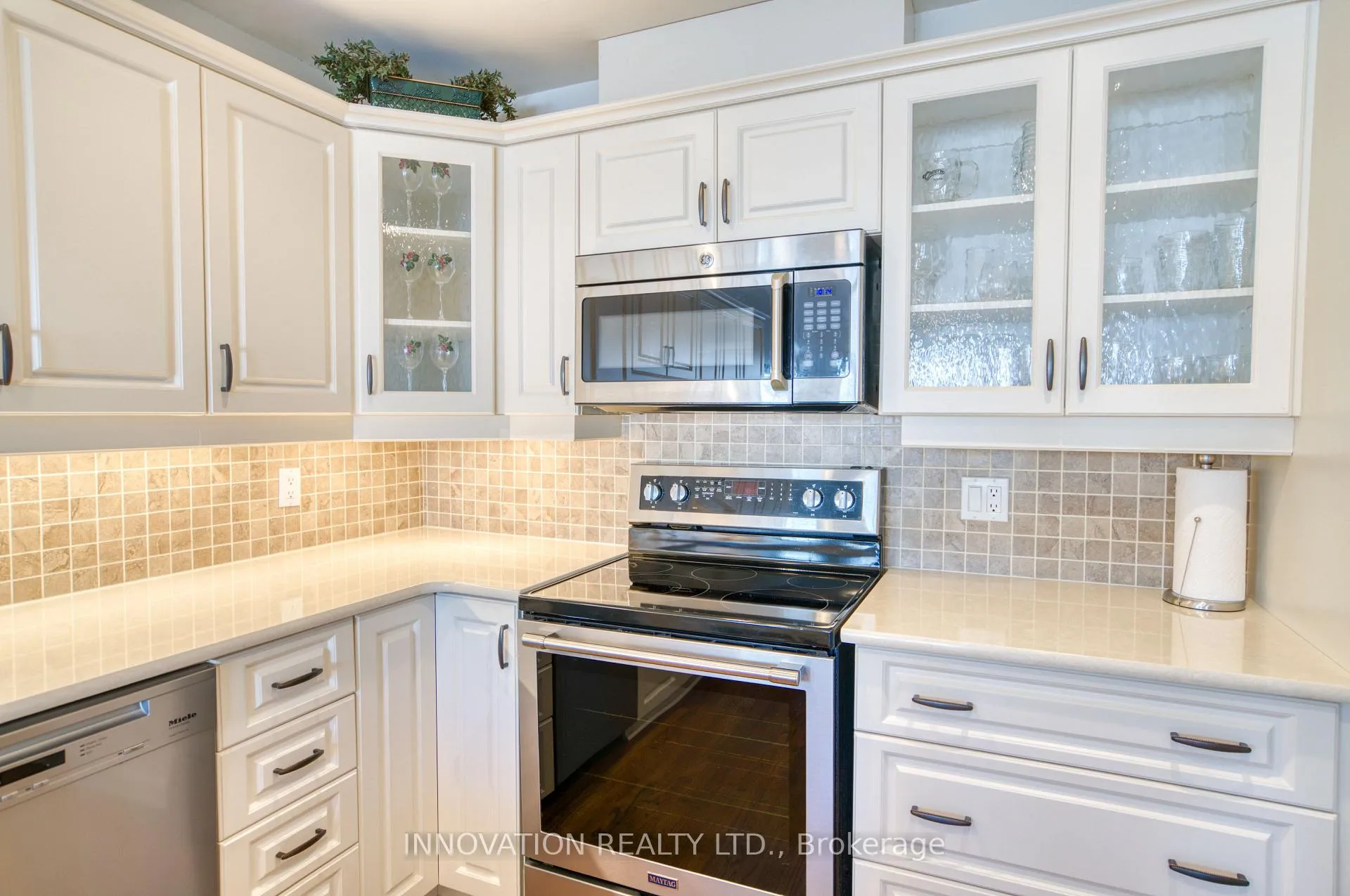 Photo 11 of 4 Innesbrook Court, Ottawa, Stittsville (Central) — HOMEH