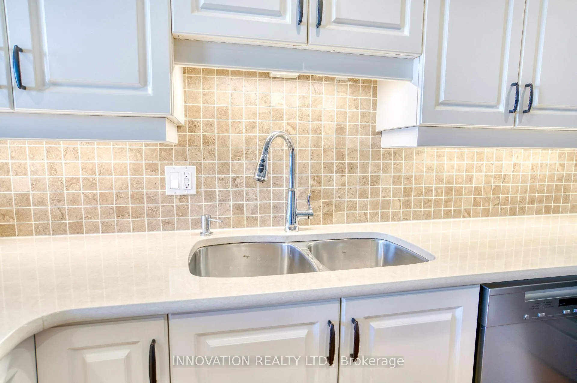 Photo 12 of 4 Innesbrook Court, Ottawa, Stittsville (Central) — HOMEH