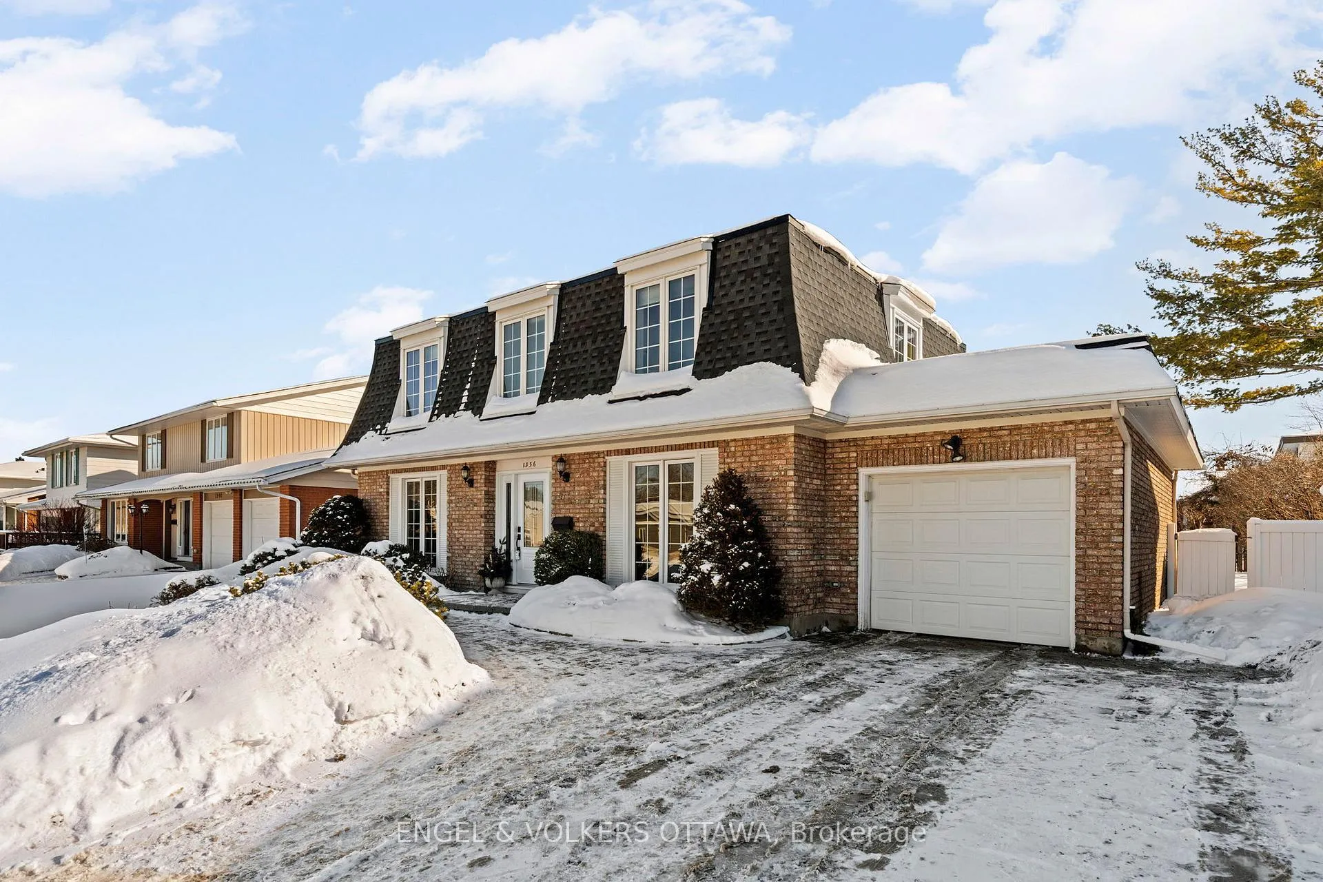 Photo 2 of 1336 Cahill Drive, Ottawa, South Keys — HOMEH