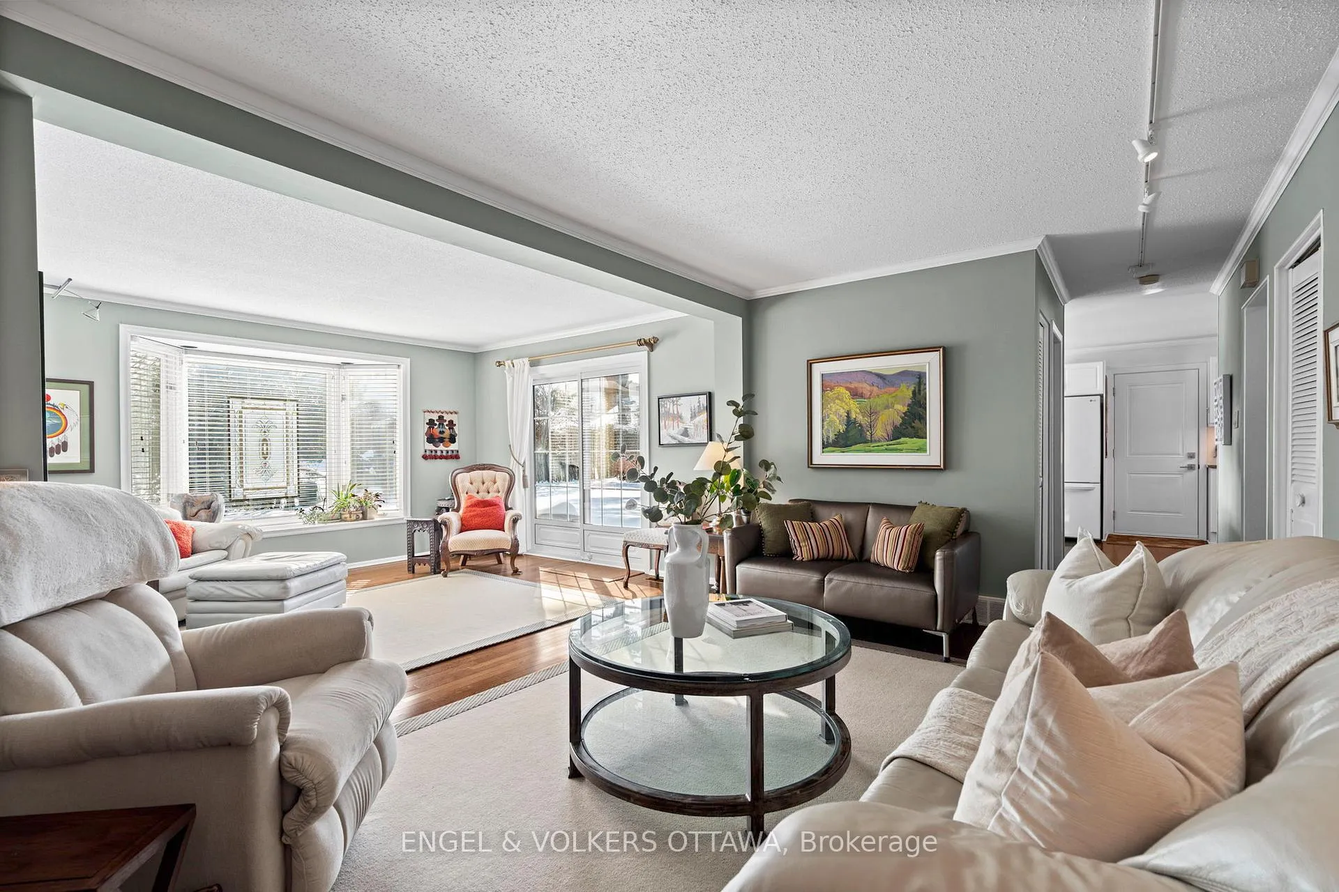 Photo 16 of 1336 Cahill Drive, Ottawa, South Keys — HOMEH