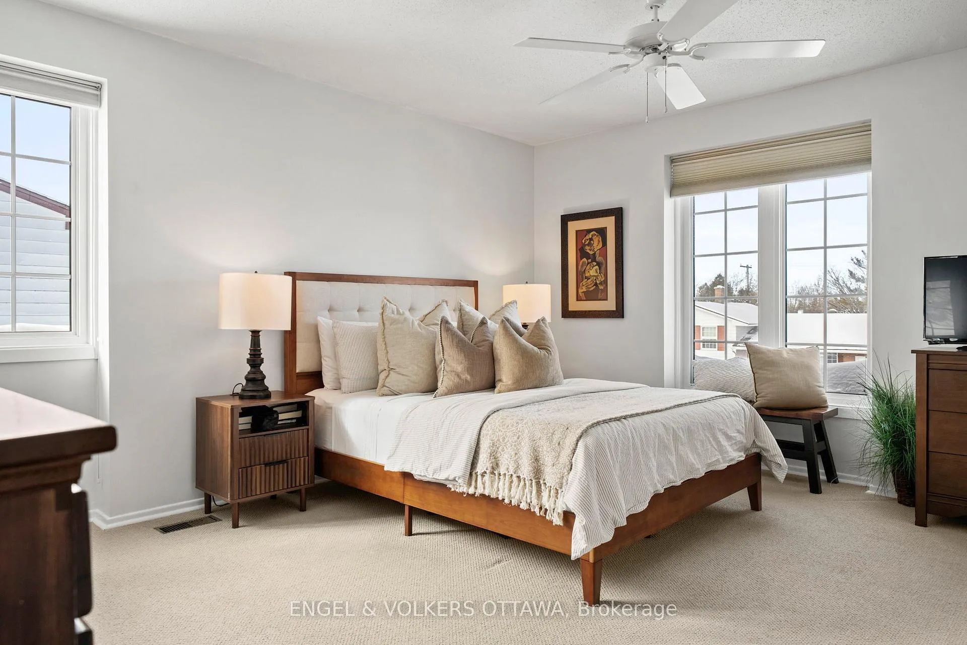 Photo 22 of 1336 Cahill Drive, Ottawa, South Keys — HOMEH