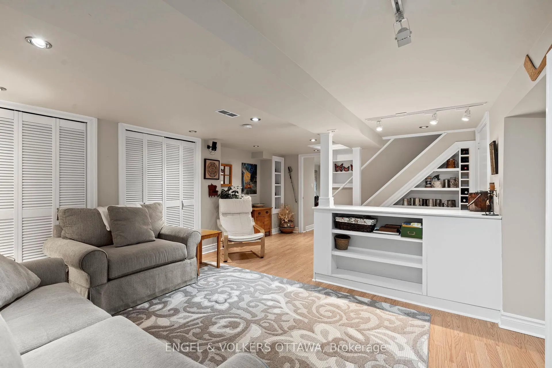 Photo 33 of 1336 Cahill Drive, Ottawa, South Keys — HOMEH