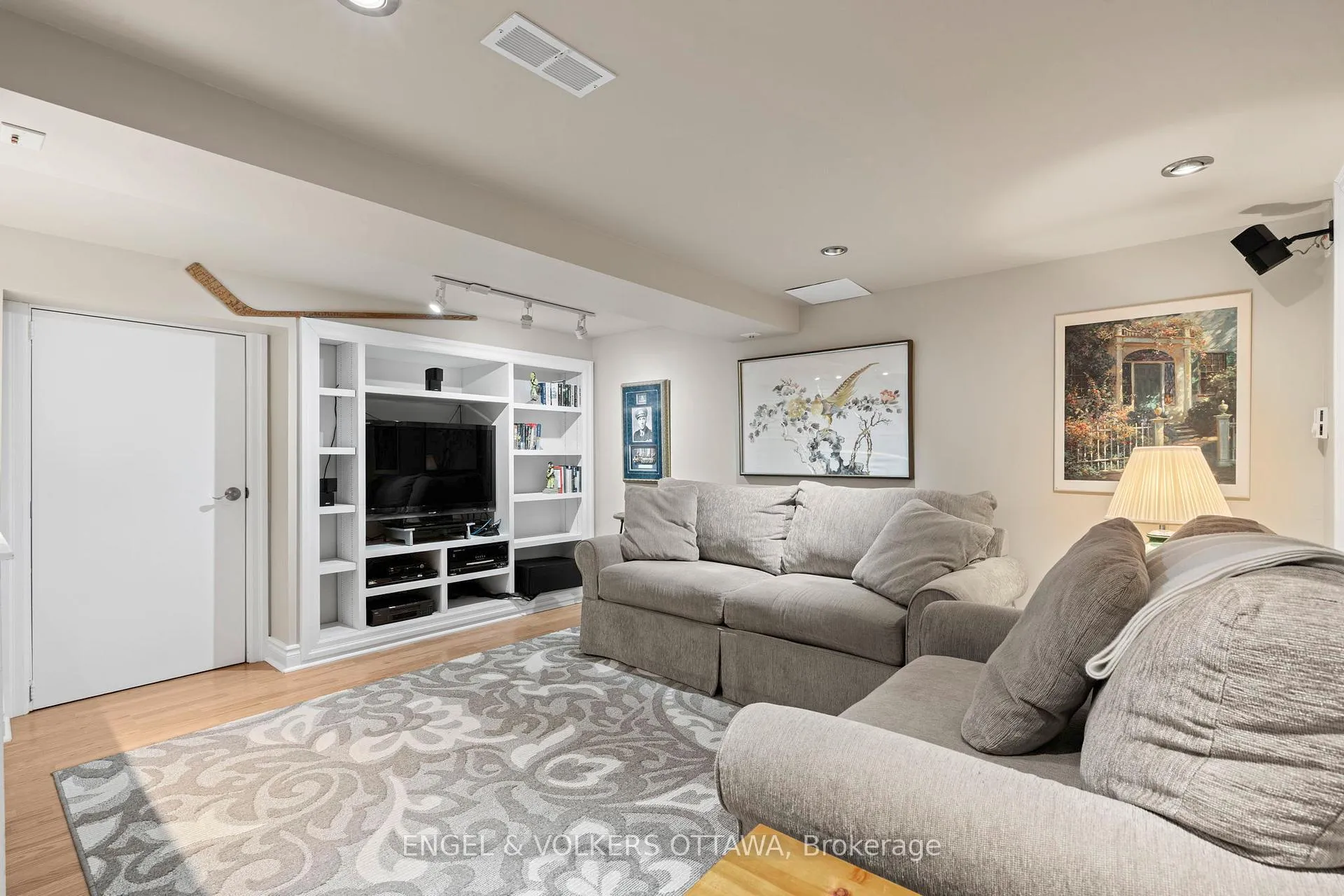 Photo 34 of 1336 Cahill Drive, Ottawa, South Keys — HOMEH