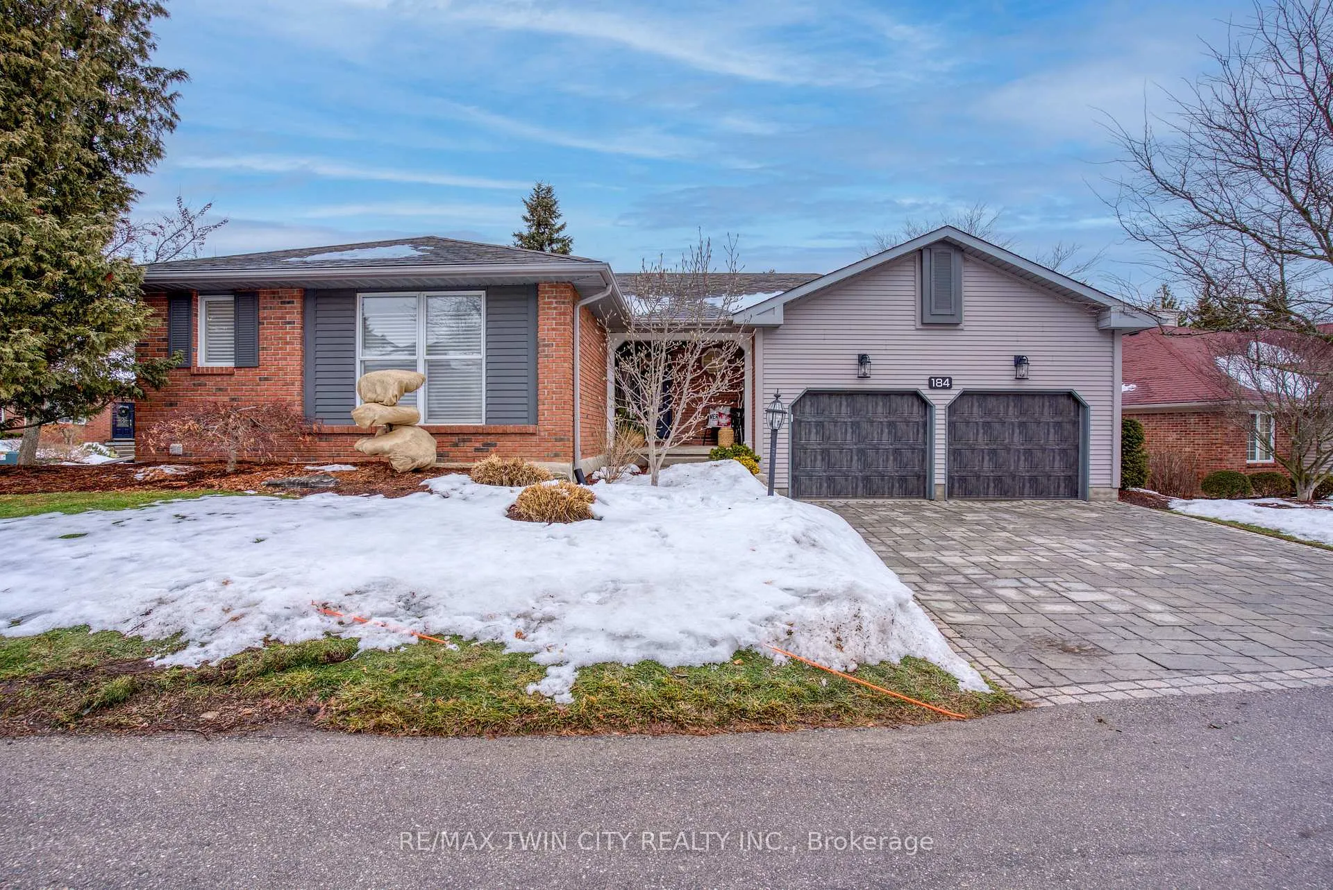 Photo 1 of Unit 16, 184 Roxton Drive, Waterloo — HOMEH