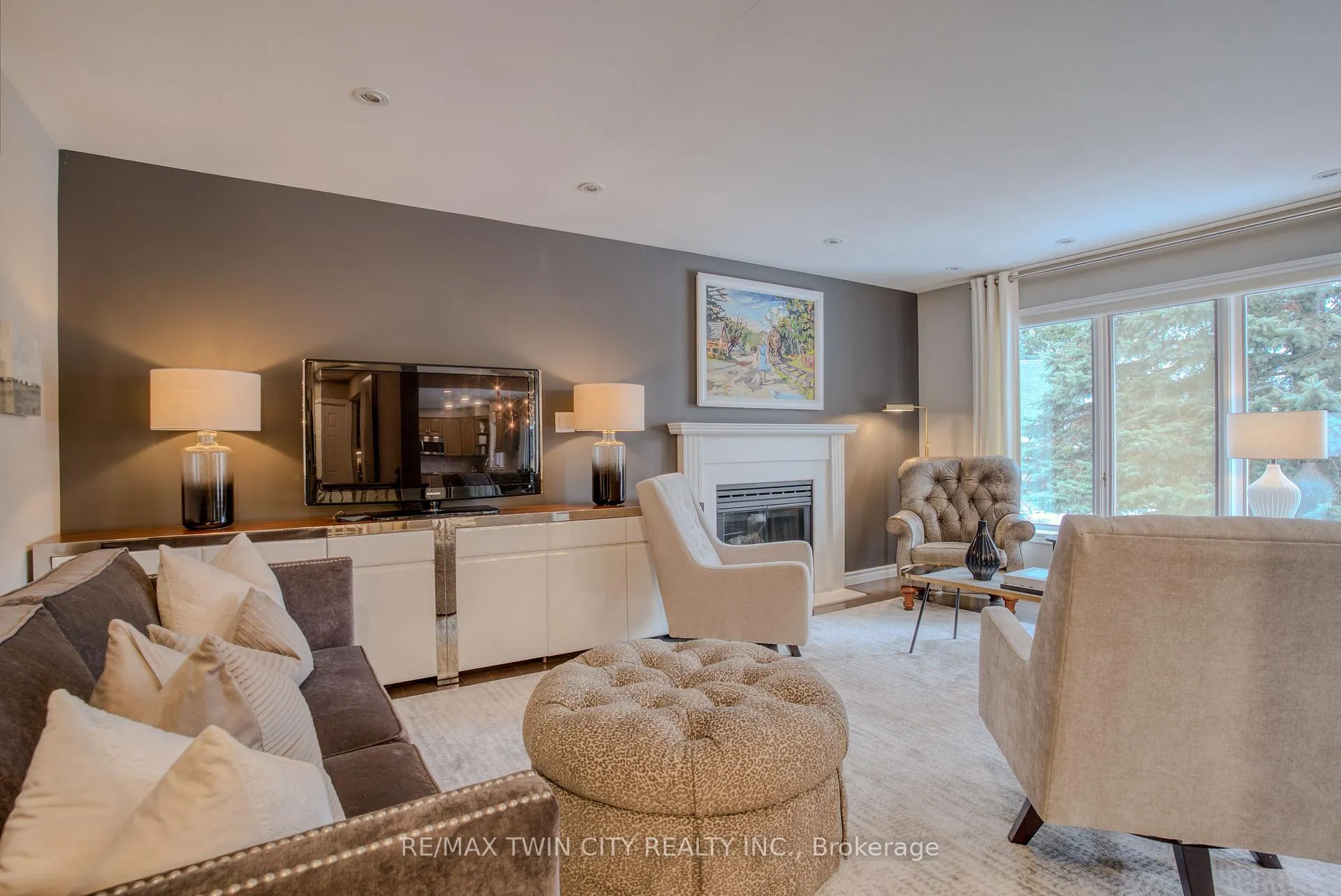 Photo 10 of Unit 16, 184 Roxton Drive, Waterloo — HOMEH