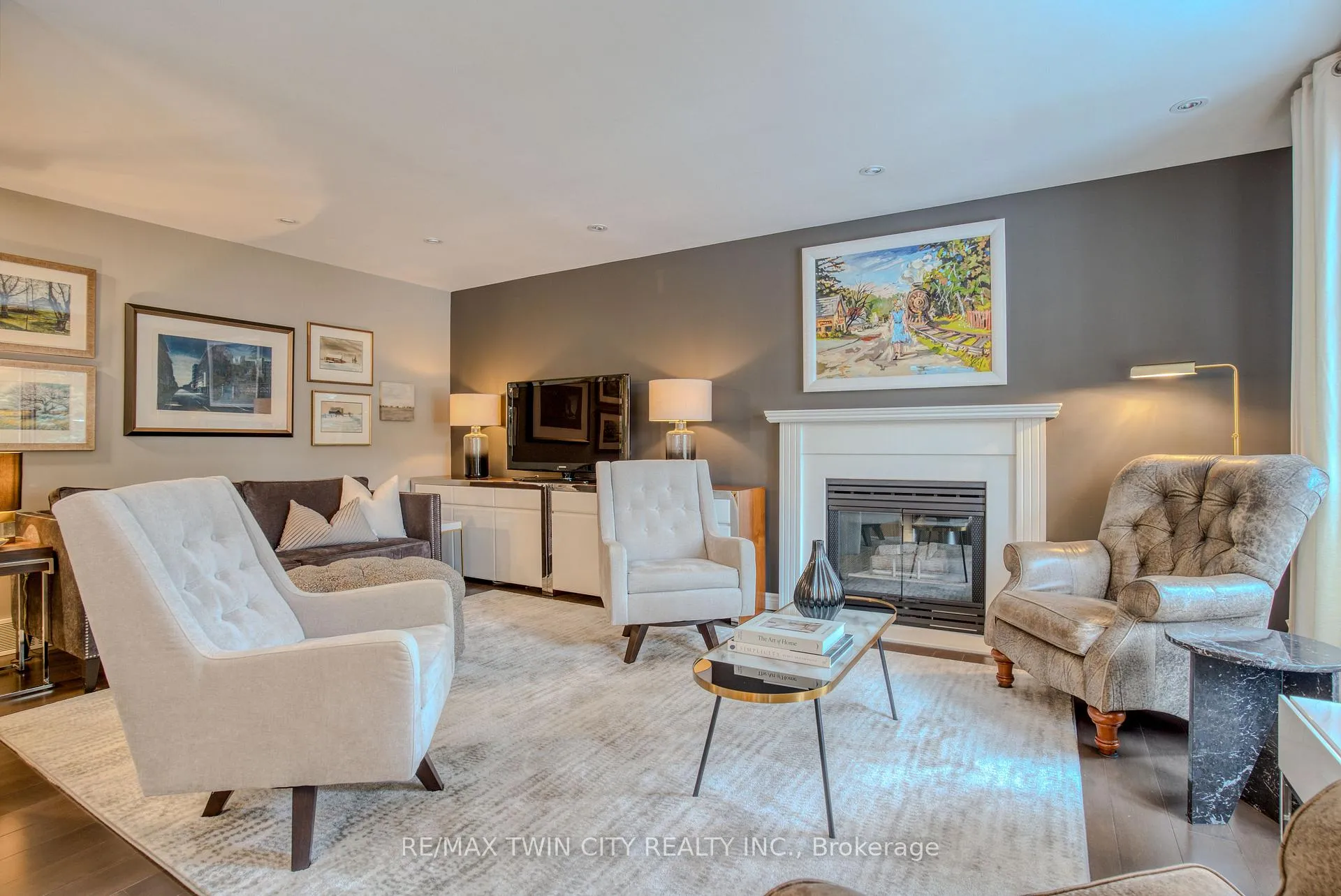 Photo 13 of Unit 16, 184 Roxton Drive, Waterloo — HOMEH