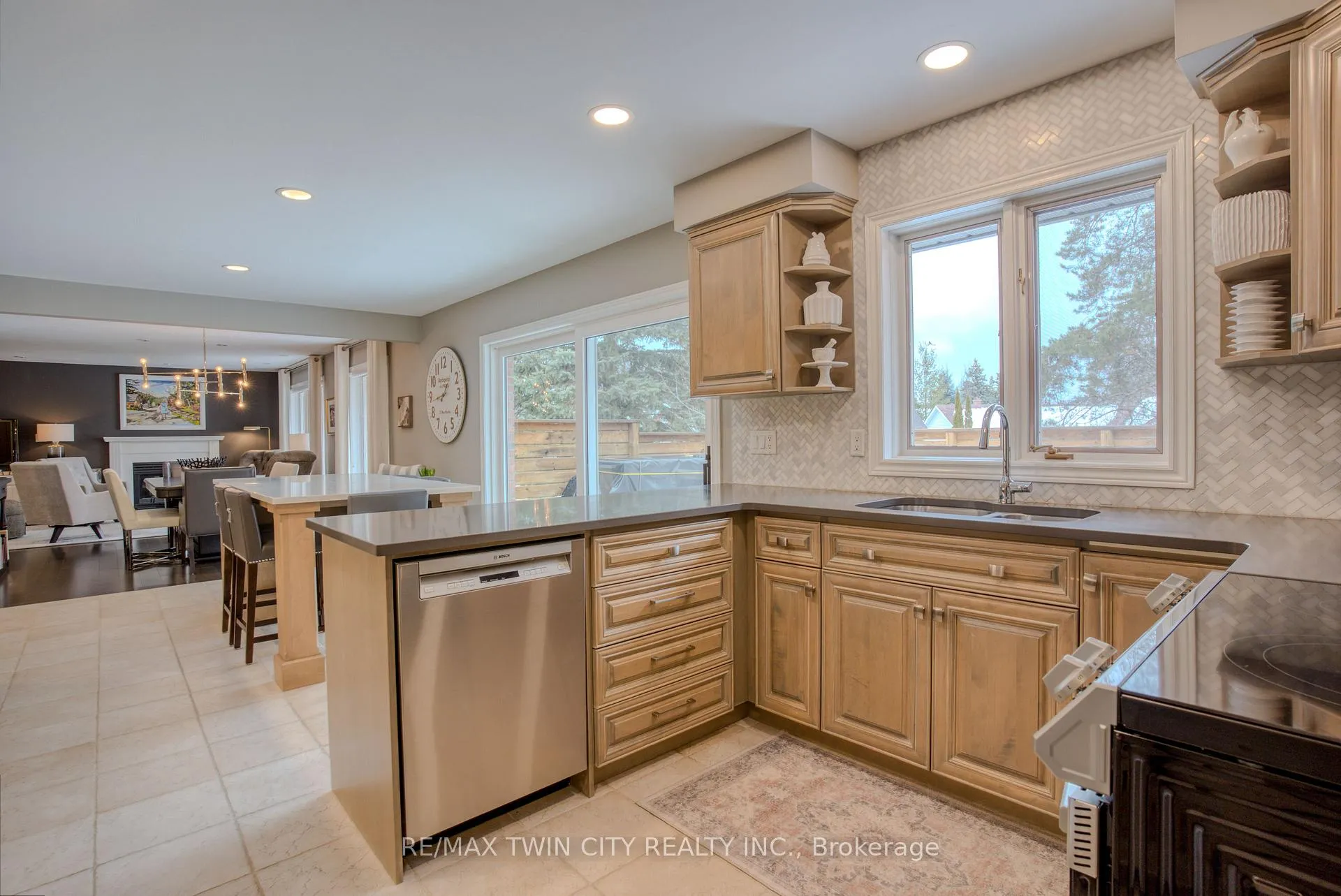 Photo 21 of Unit 16, 184 Roxton Drive, Waterloo — HOMEH