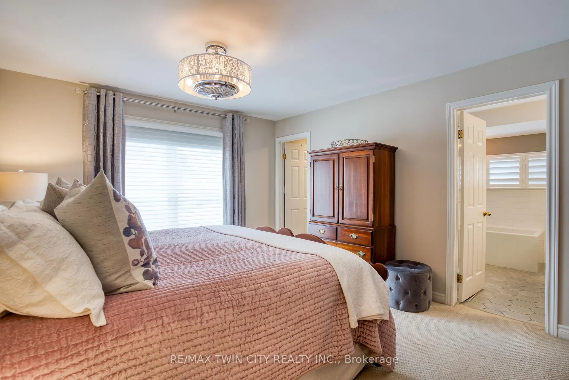 Photo 29 of Unit 16, 184 Roxton Drive, Waterloo — HOMEH