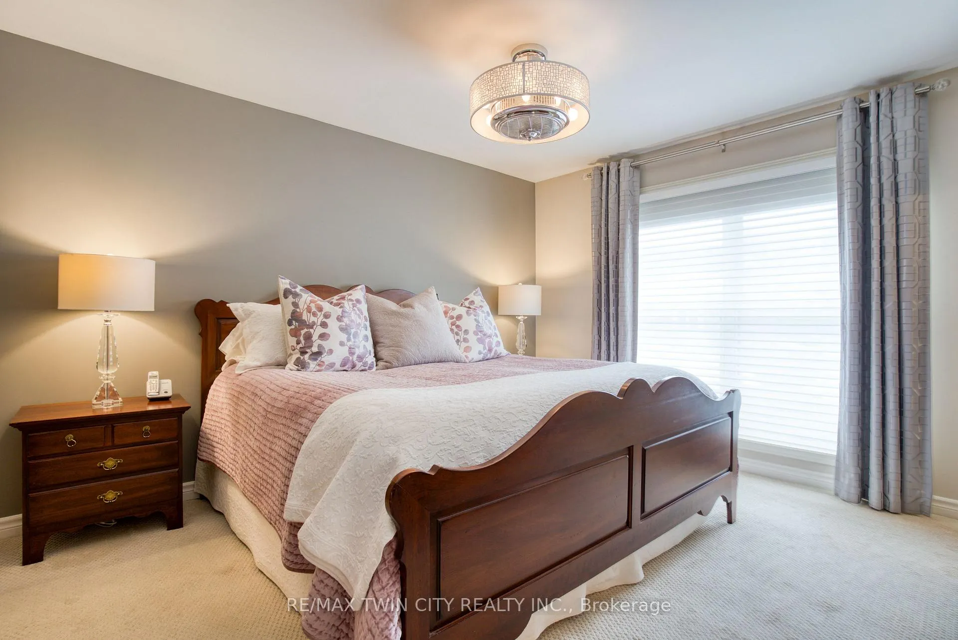 Photo 32 of Unit 16, 184 Roxton Drive, Waterloo — HOMEH