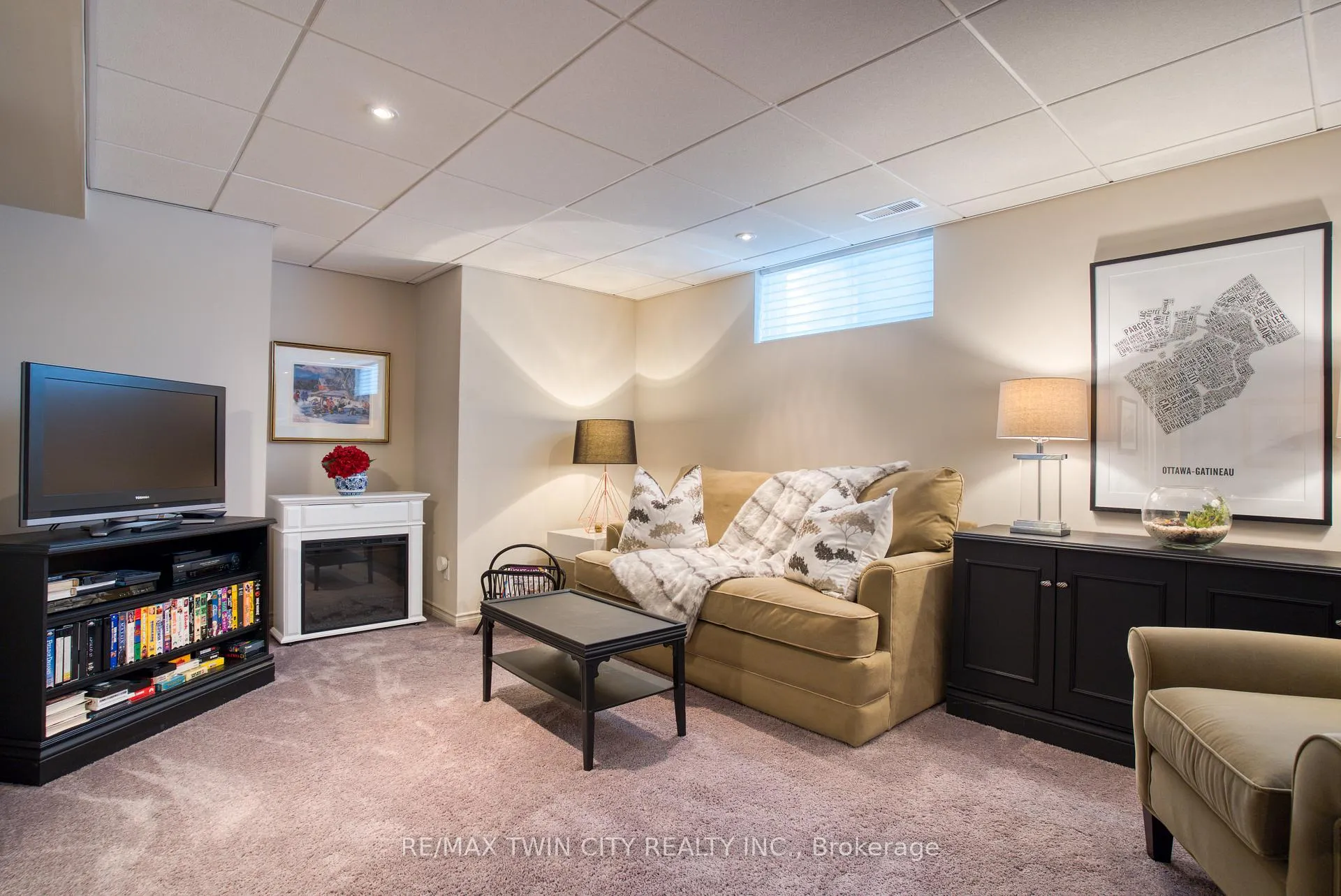 Photo 40 of Unit 16, 184 Roxton Drive, Waterloo — HOMEH