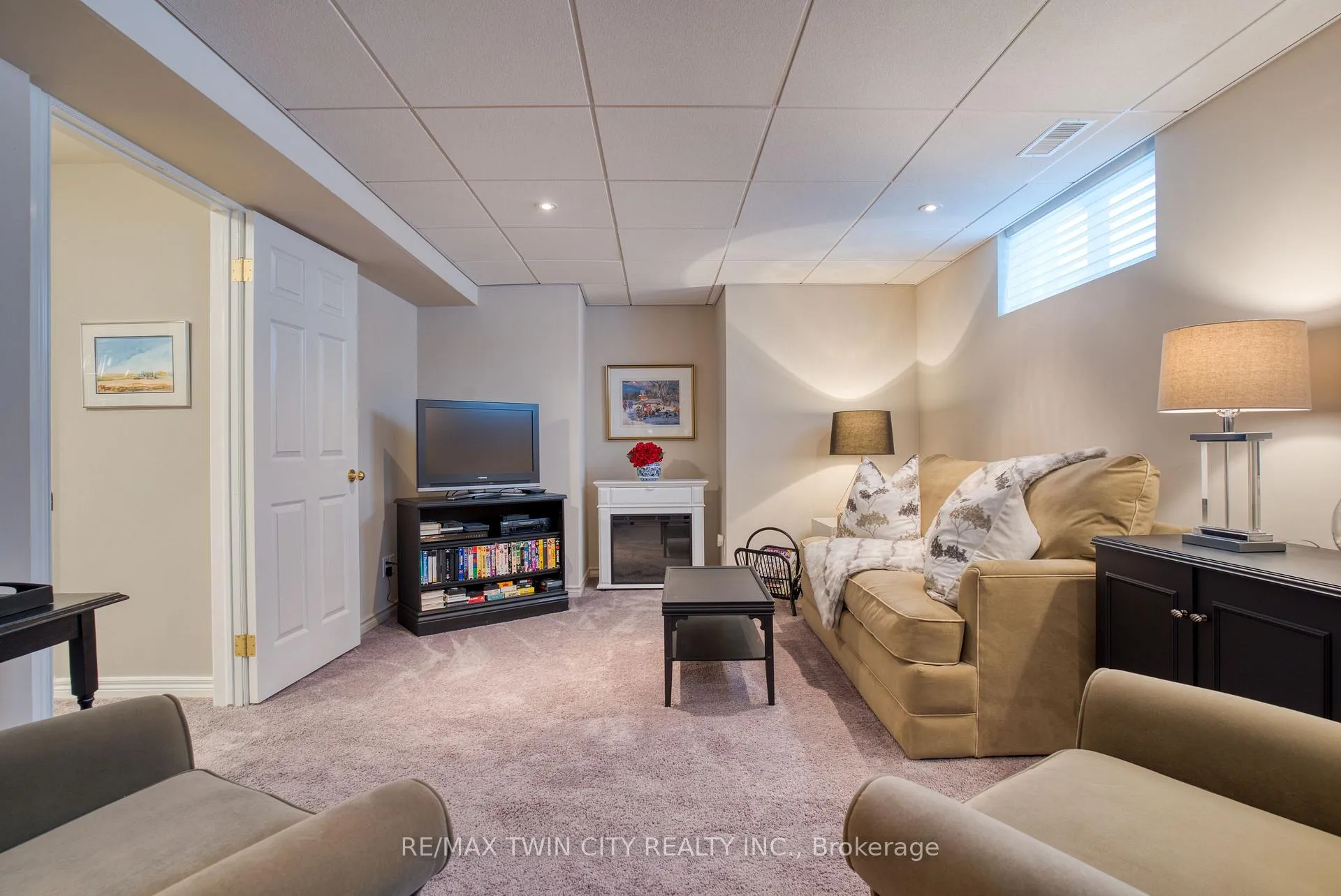 Photo 41 of Unit 16, 184 Roxton Drive, Waterloo — HOMEH