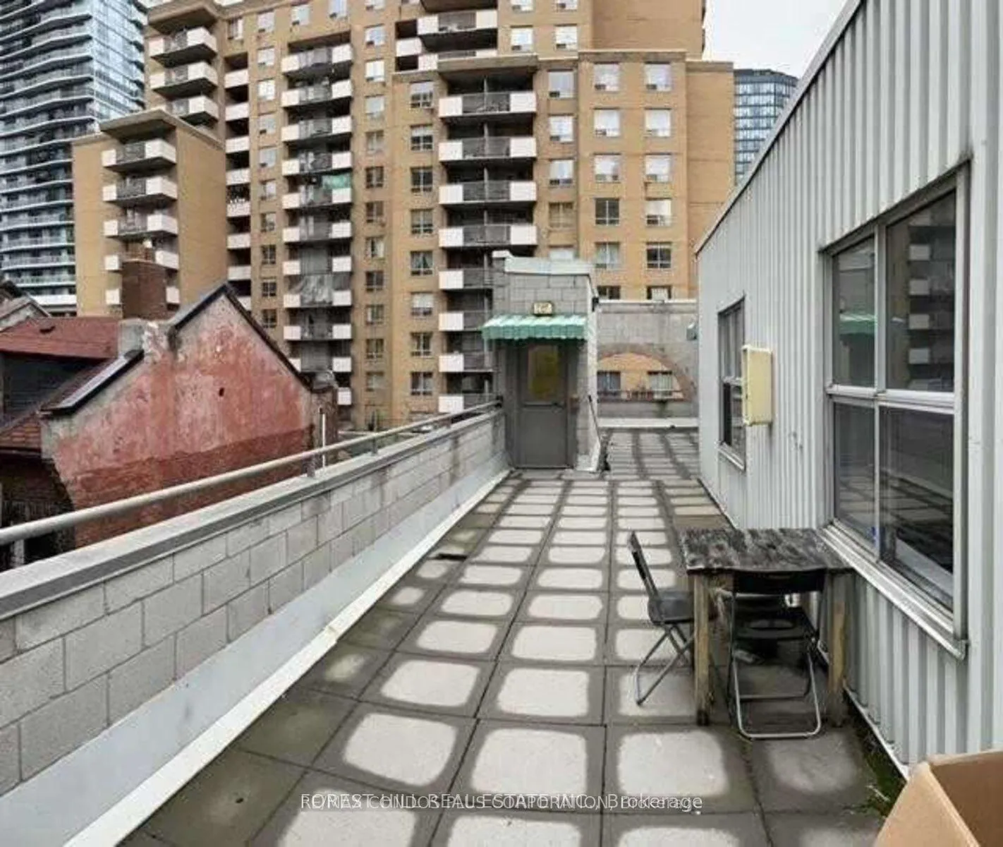 Front of Unit 201, 126 Dundas Street E
