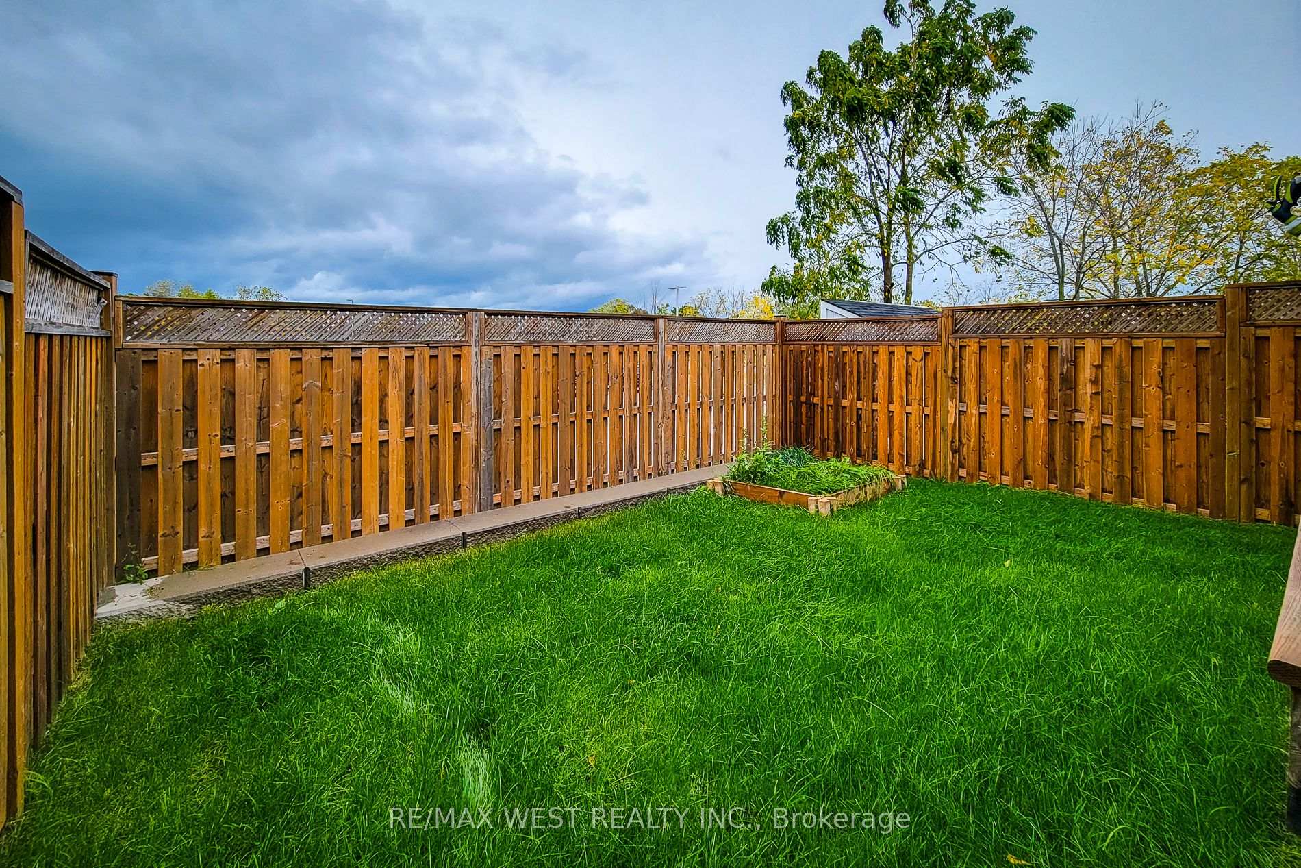 Photo 6 of 13 Lindsay Way, Grimsby, Grimsby Beach — HOMEH