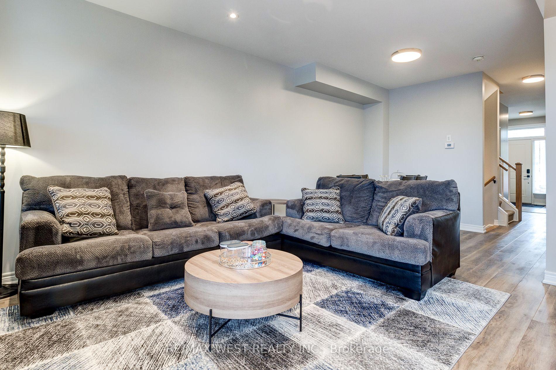 Photo 9 of 13 Lindsay Way, Grimsby, Grimsby Beach — HOMEH