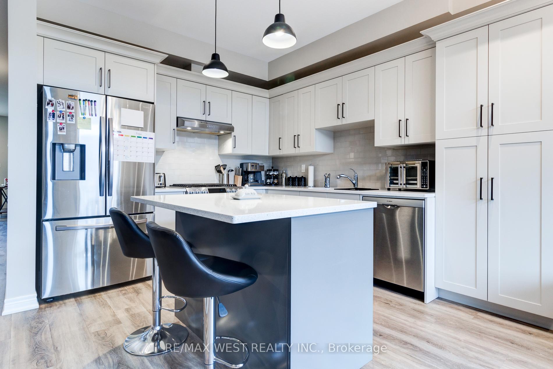 Photo 13 of 13 Lindsay Way, Grimsby, Grimsby Beach — HOMEH