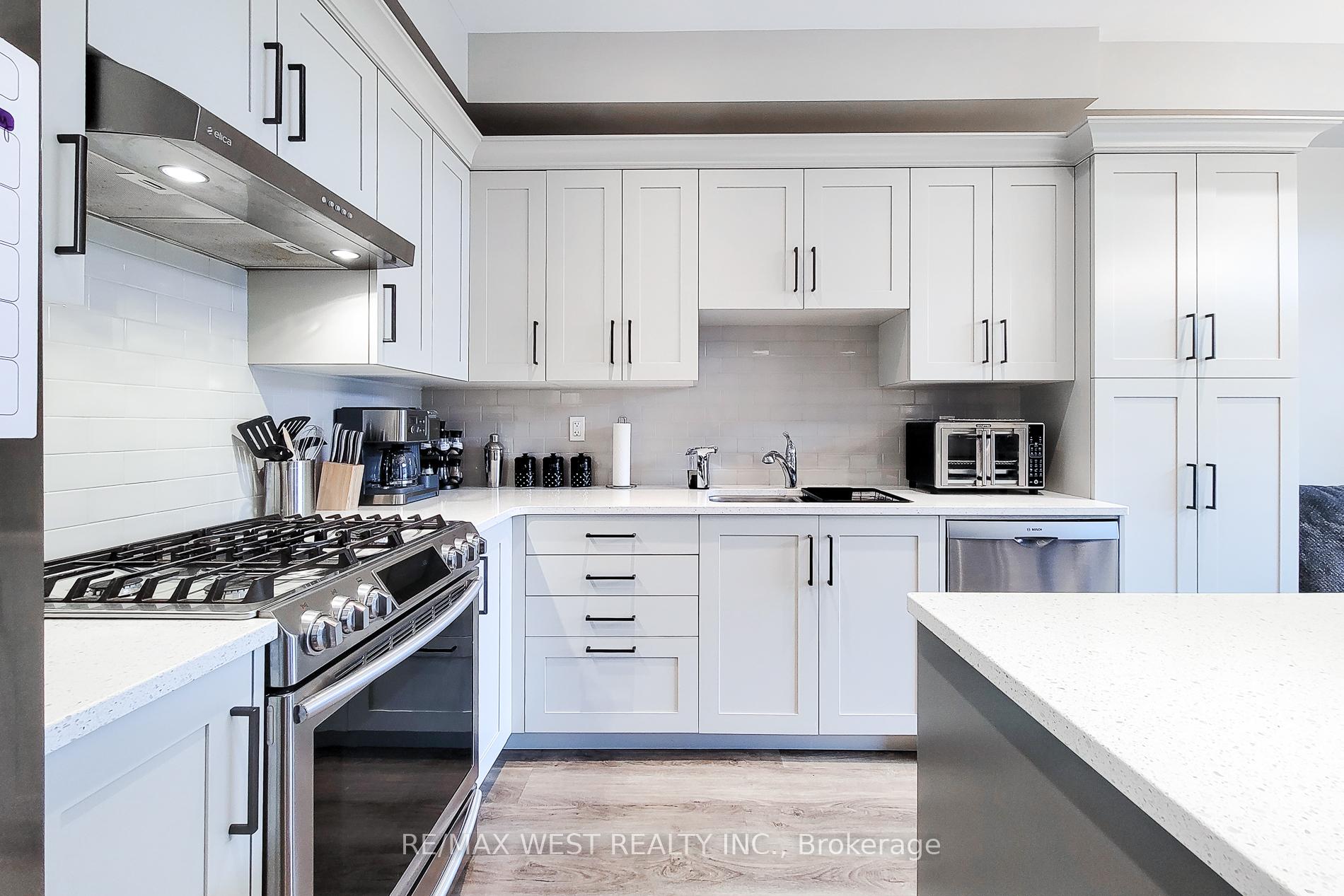 Photo 14 of 13 Lindsay Way, Grimsby, Grimsby Beach — HOMEH