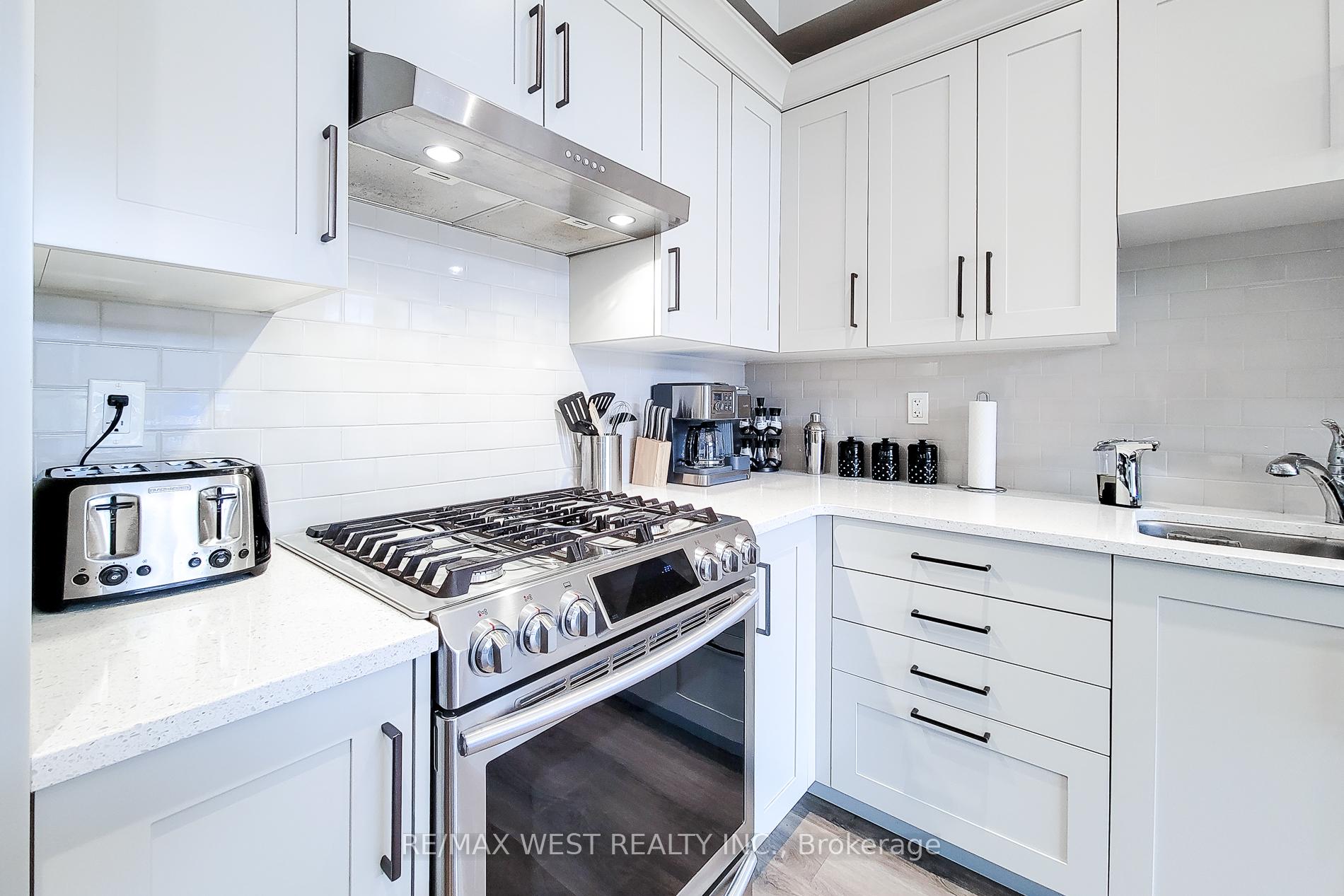 Photo 15 of 13 Lindsay Way, Grimsby, Grimsby Beach — HOMEH