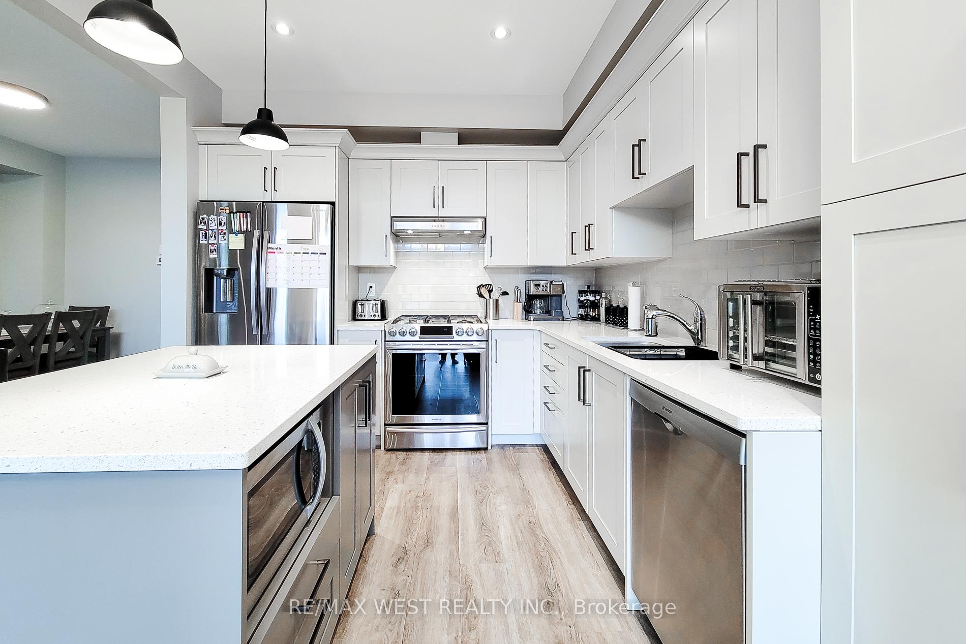Photo 16 of 13 Lindsay Way, Grimsby, Grimsby Beach — HOMEH