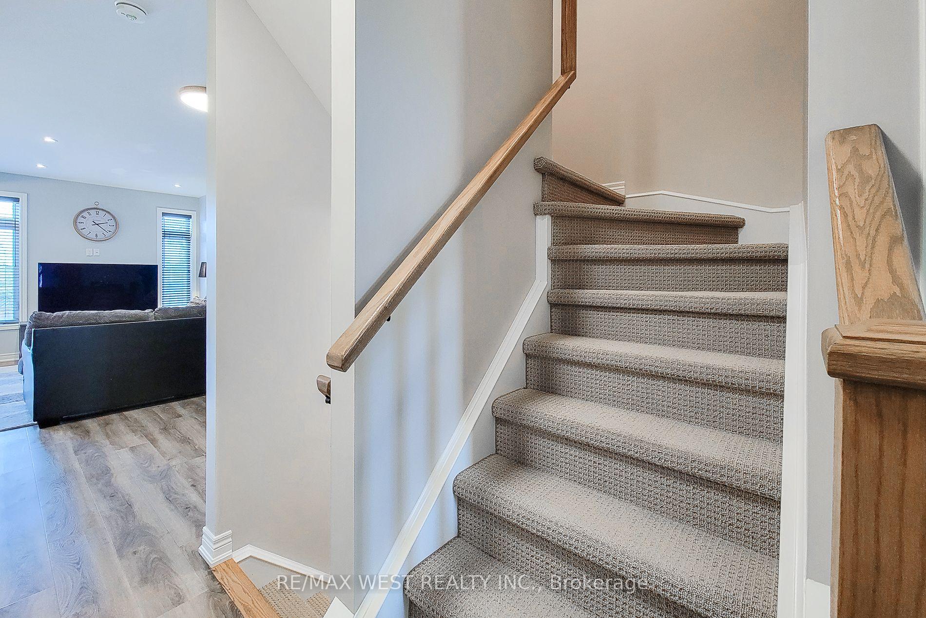 Photo 21 of 13 Lindsay Way, Grimsby, Grimsby Beach — HOMEH