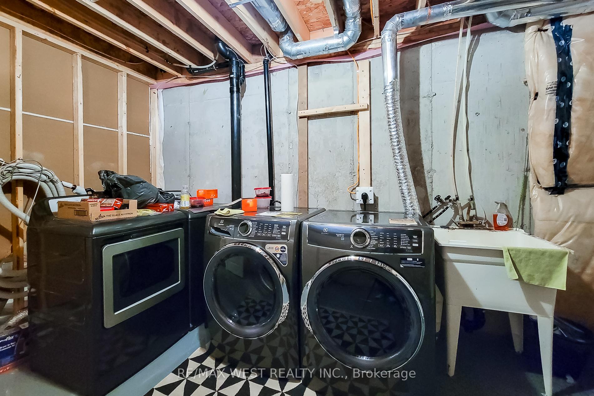 Photo 33 of 13 Lindsay Way, Grimsby, Grimsby Beach — HOMEH