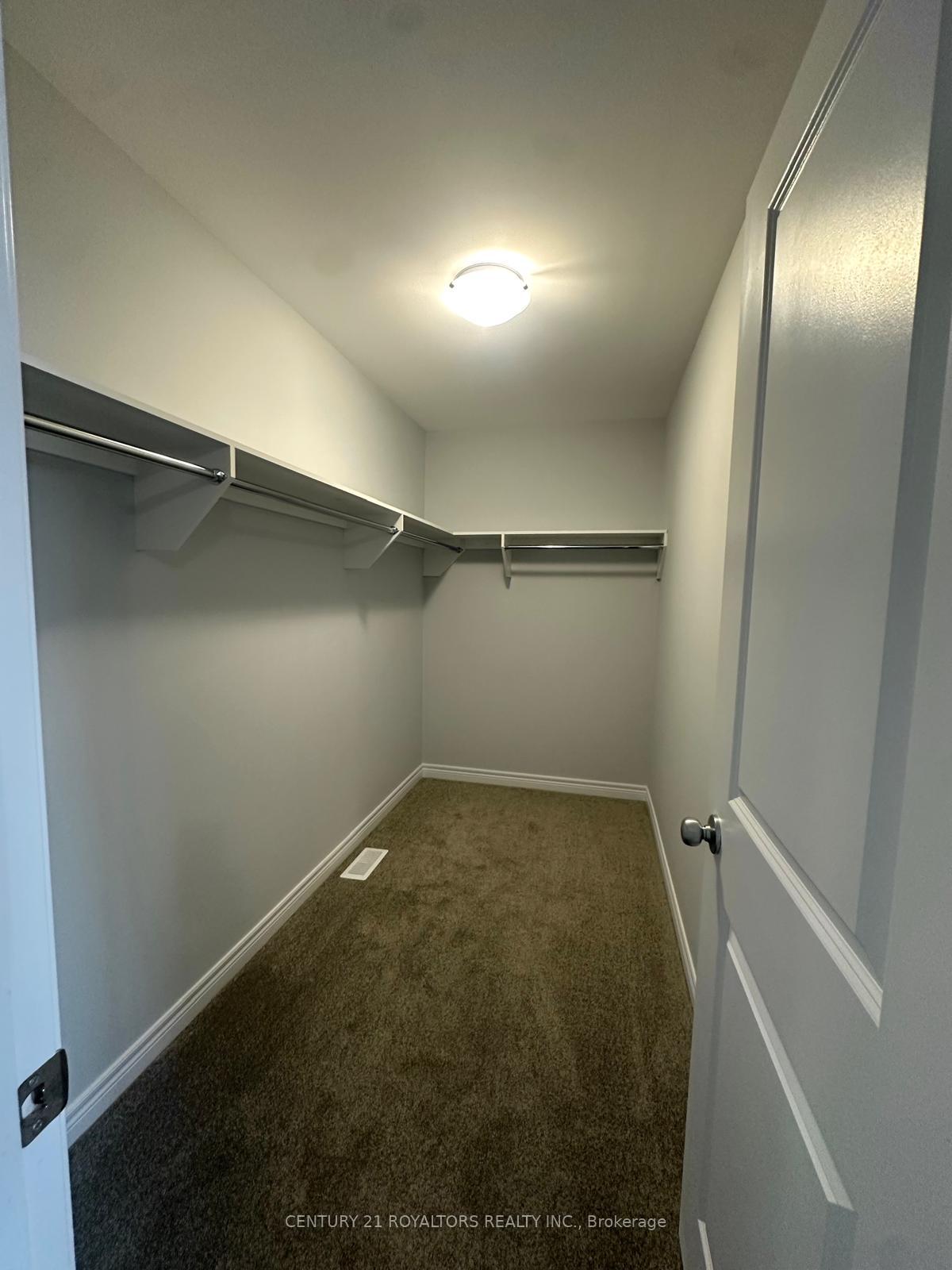 Photo 26 of 240 O'Neil Street, Peterborough, Monaghan Ward 2 — HOMEH