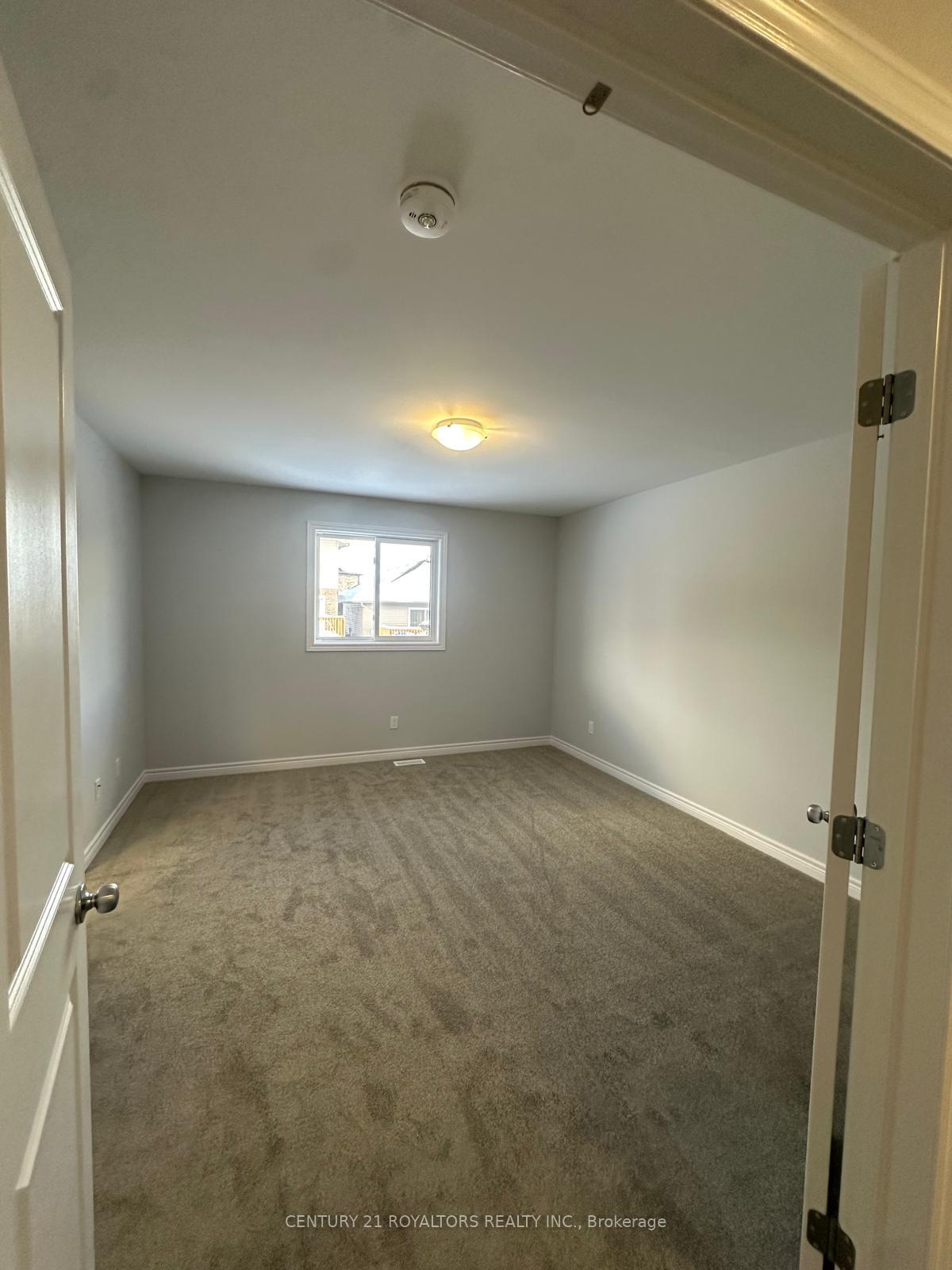Photo 14 of 240 O'Neil Street, Peterborough, Monaghan Ward 2 — HOMEH