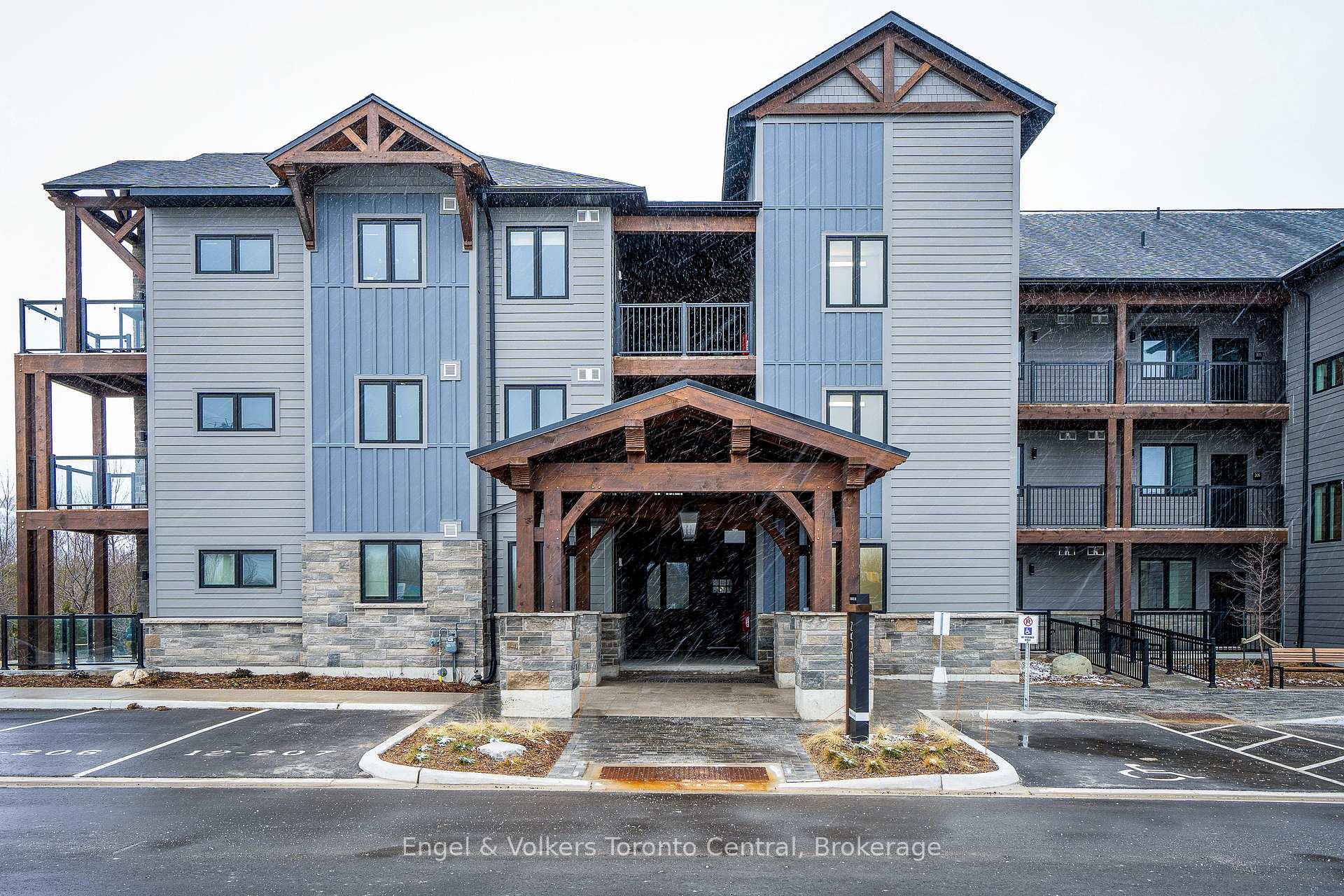Photo 1 of Unit 105, 12 Beausoleil Lane, Blue Mountains — HOMEH