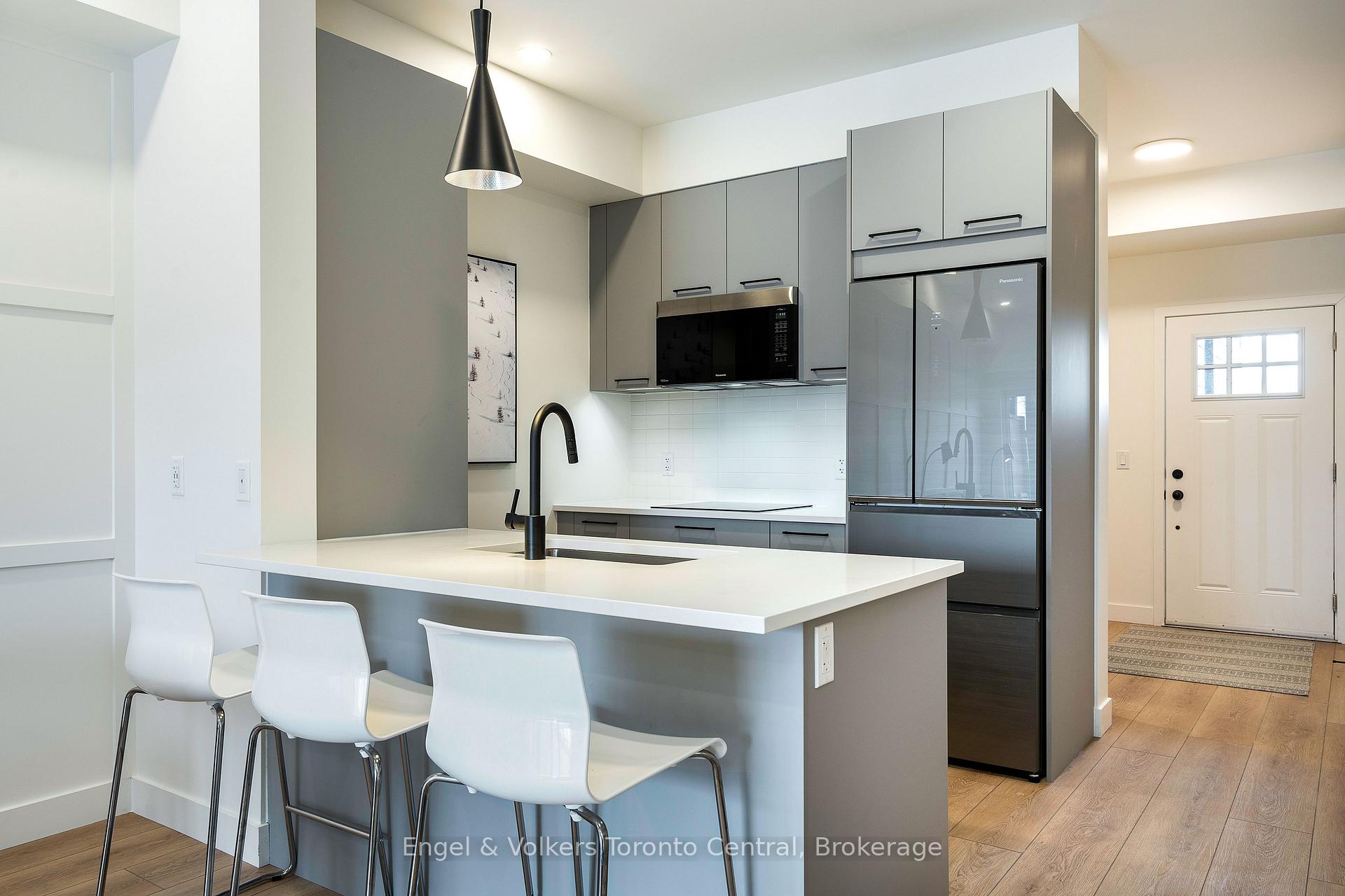 Photo 8 of Unit 105, 12 Beausoleil Lane, Blue Mountains — HOMEH