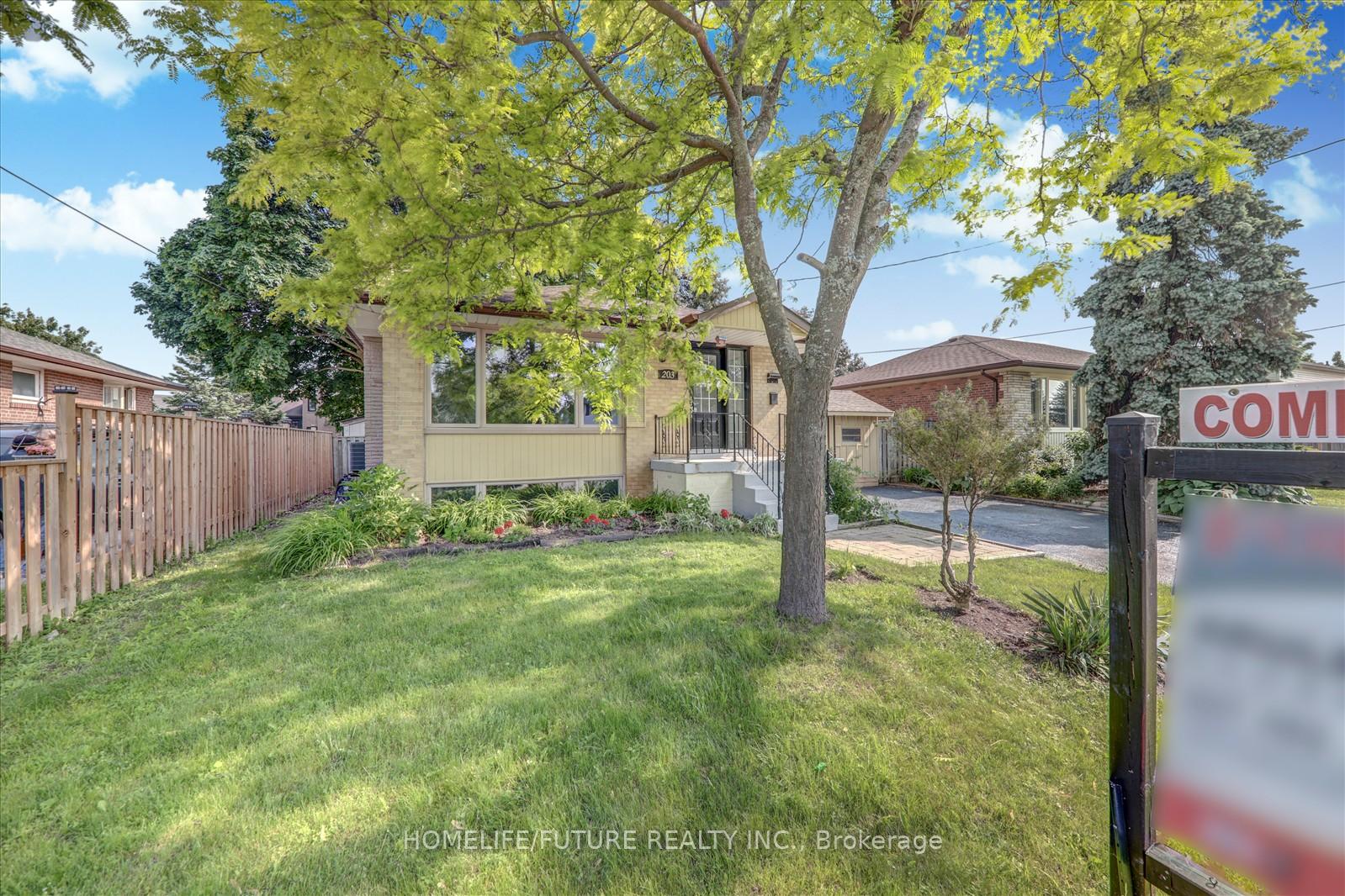 Photo 3 of 203 Crawforth Street, Whitby, Blue Grass Meadows — HOMEH