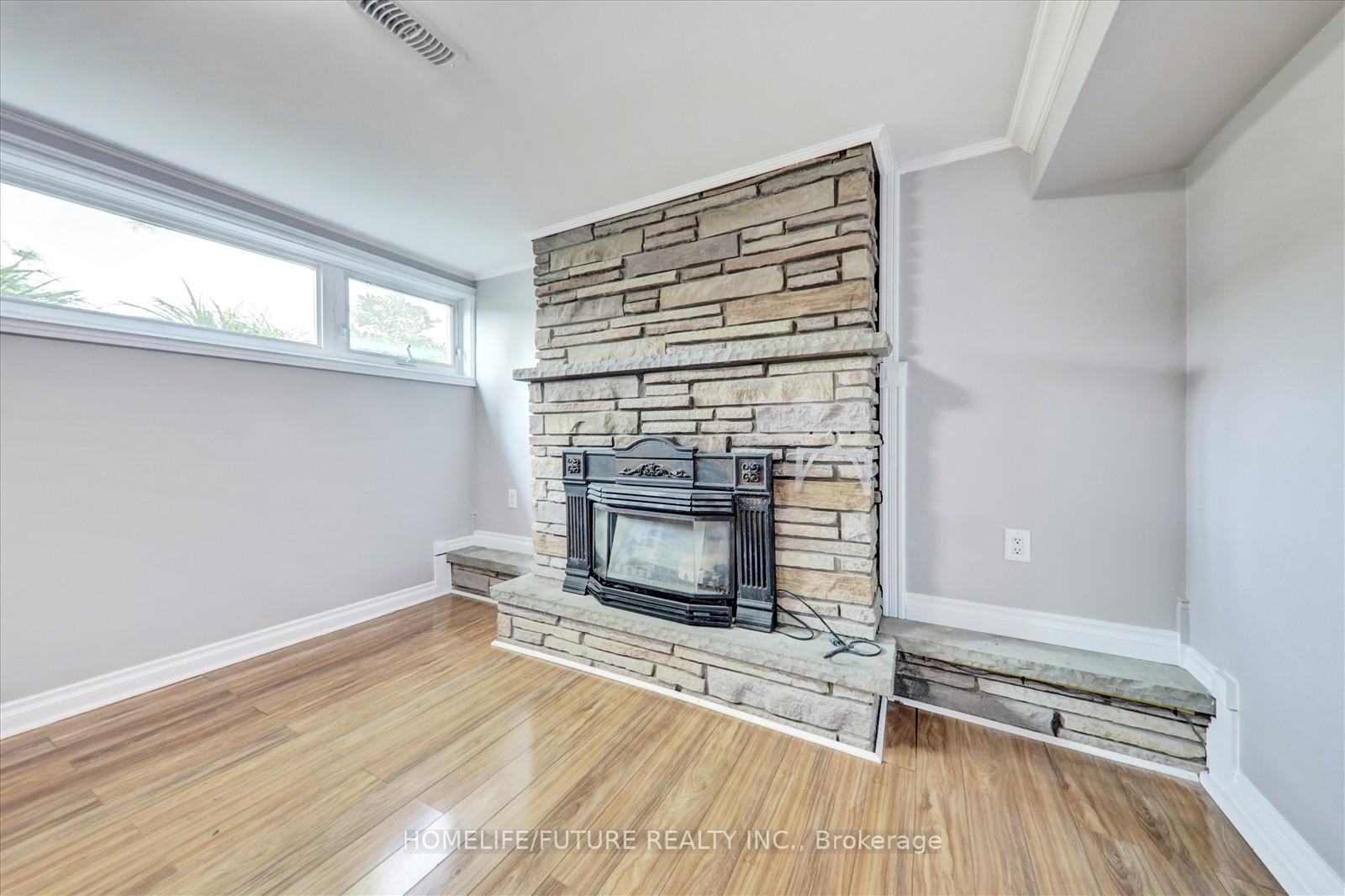 Photo 13 of 203 Crawforth Street, Whitby, Blue Grass Meadows — HOMEH