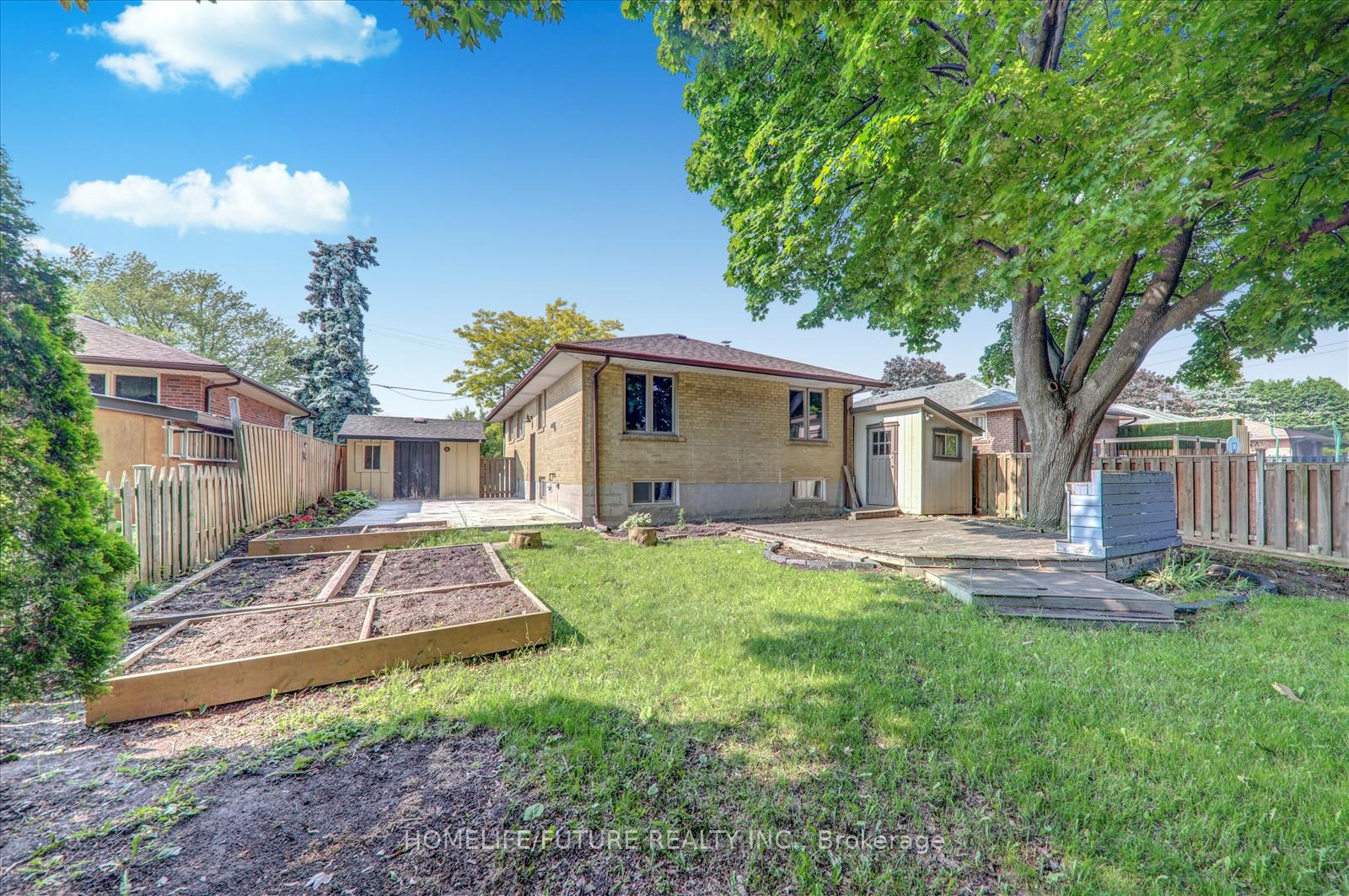 Photo 35 of 203 Crawforth Street, Whitby, Blue Grass Meadows — HOMEH