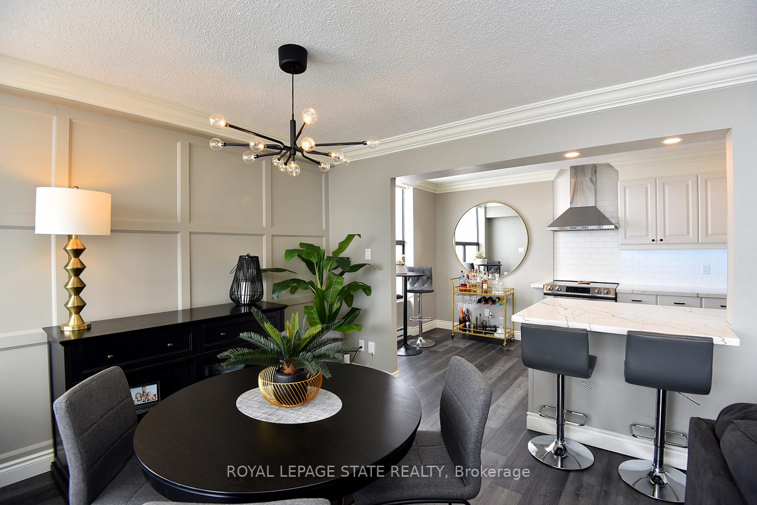 Photo 2 of Unit 1707, 75 Queen Street N, Hamilton, Strathcona — HOMEH