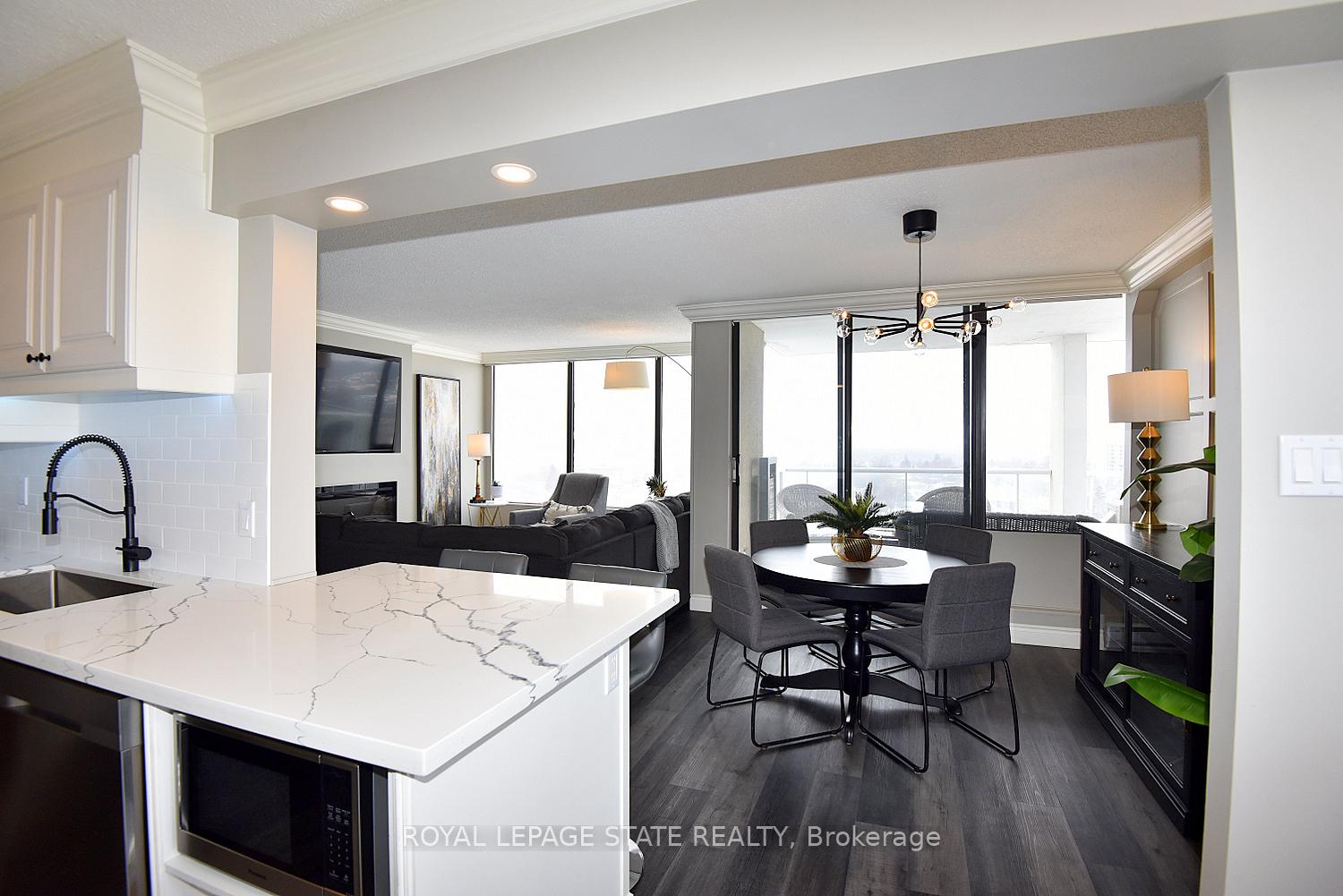 Photo 9 of Unit 1707, 75 Queen Street N, Hamilton, Strathcona — HOMEH