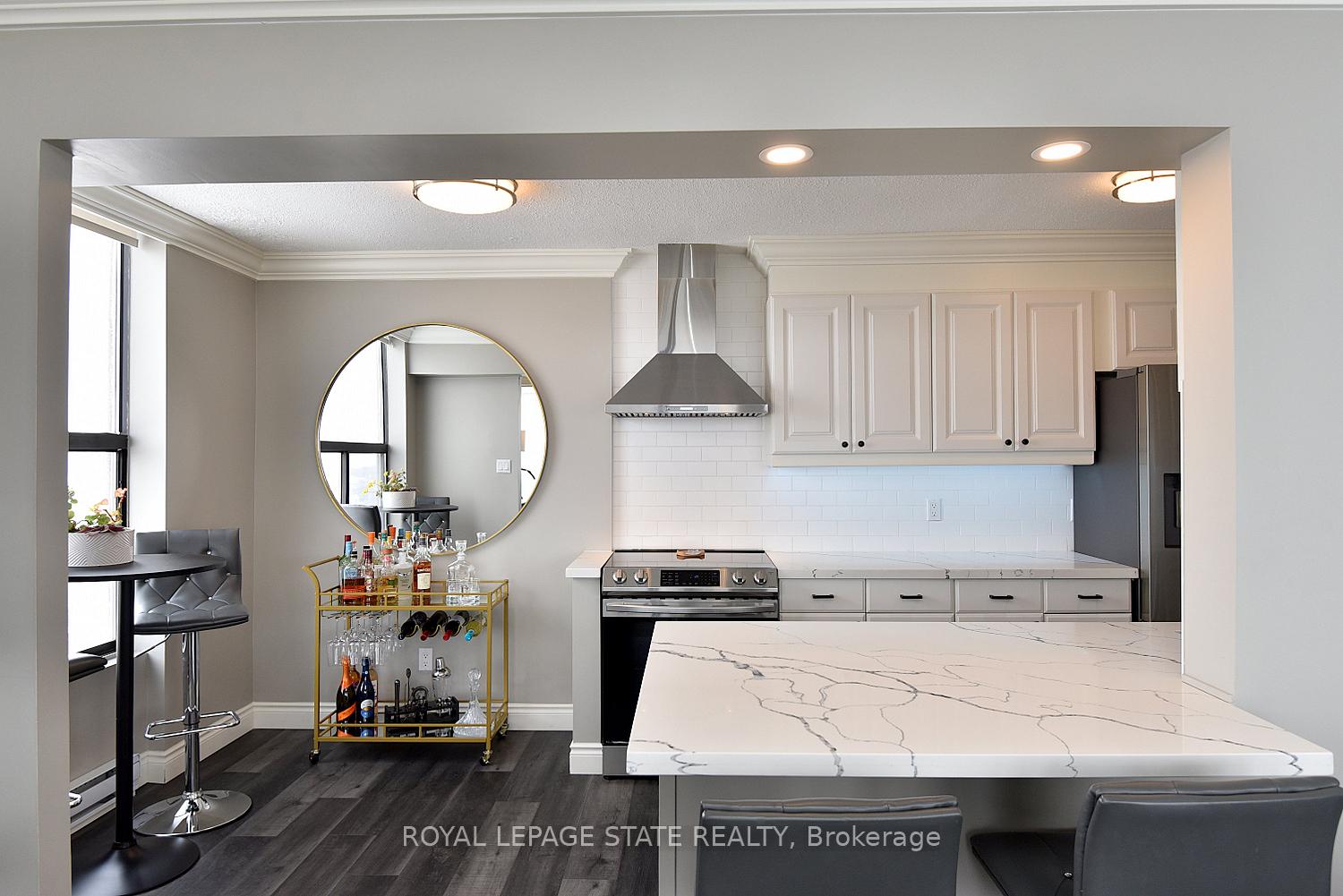 Photo 15 of Unit 1707, 75 Queen Street N, Hamilton, Strathcona — HOMEH