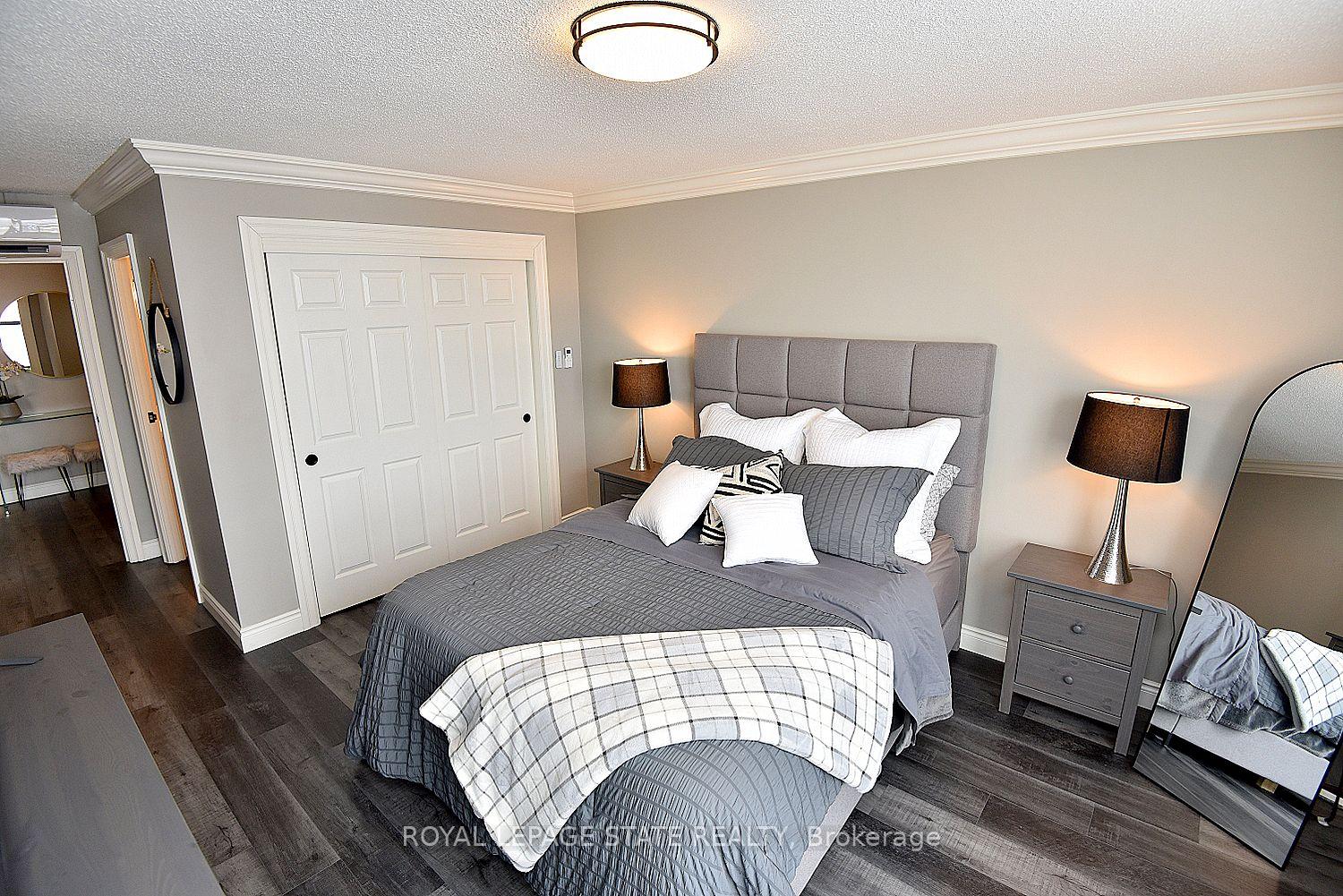 Photo 5 of Unit 1707, 75 Queen Street N, Hamilton, Strathcona — HOMEH